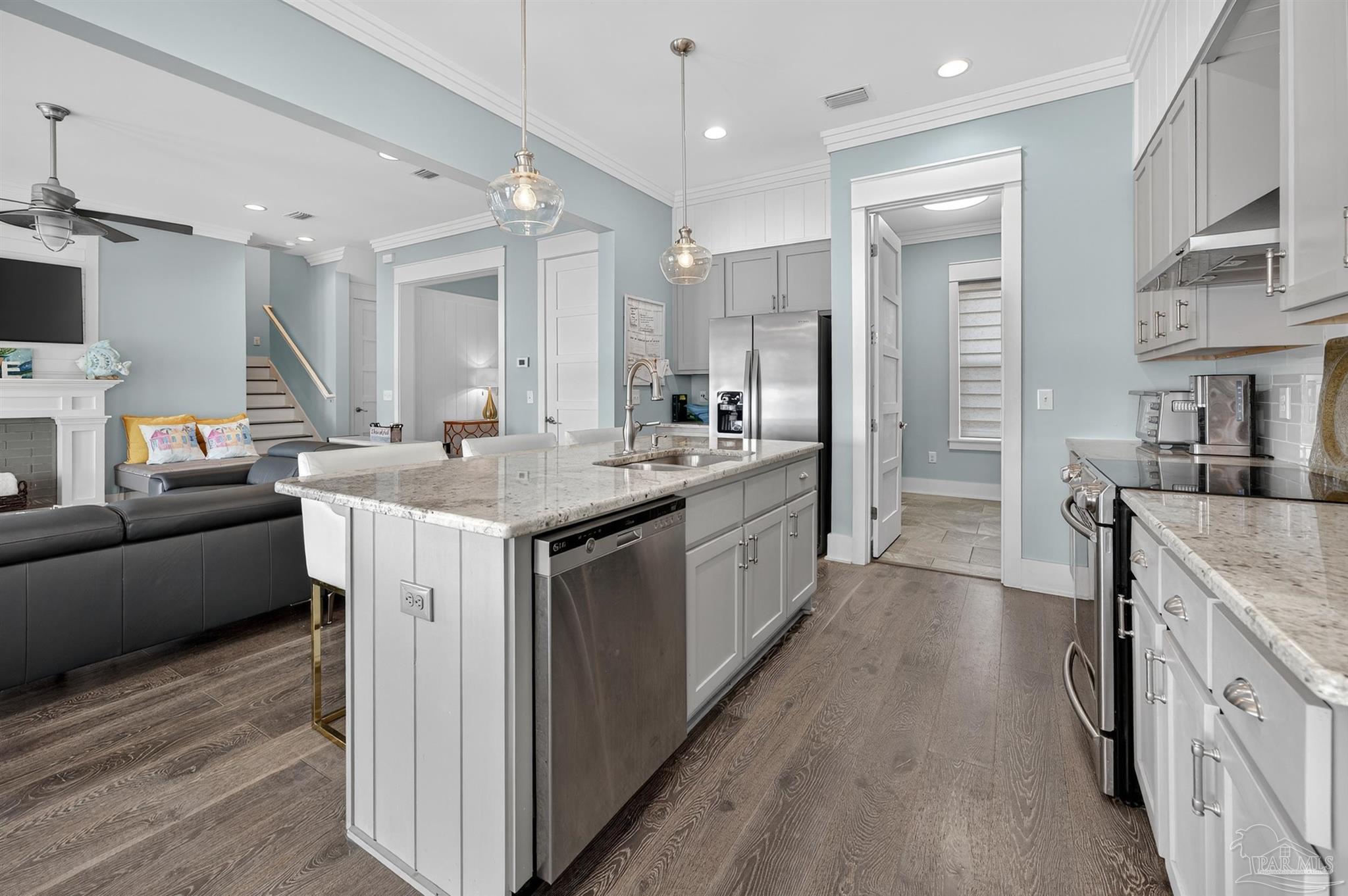 2975 Holley Point Rd