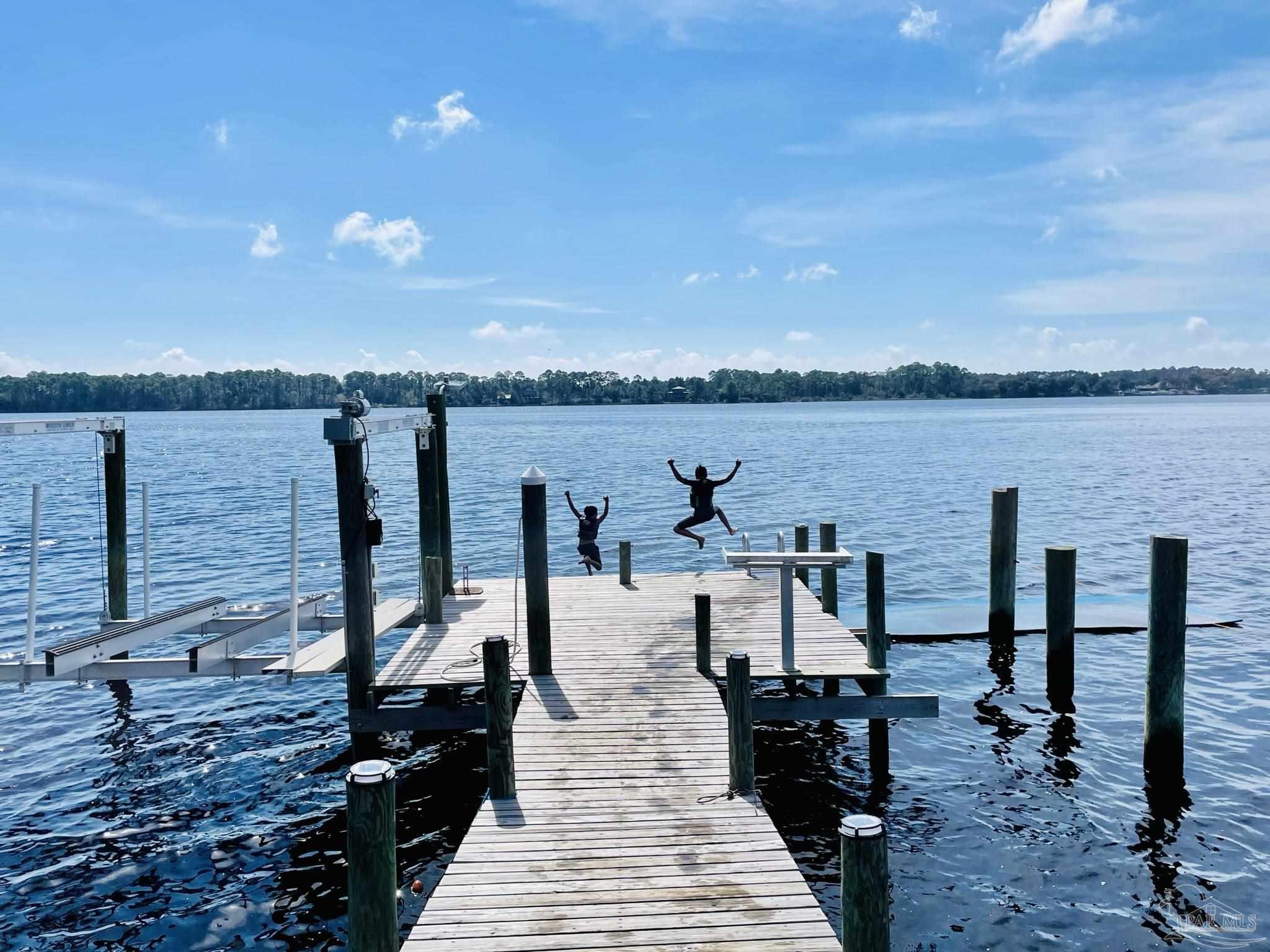 2975 Holley Point Rd