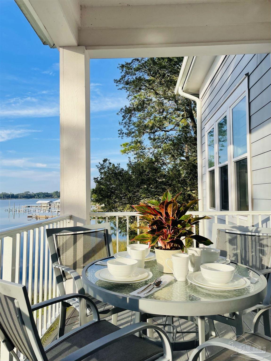 2975 Holley Point Rd