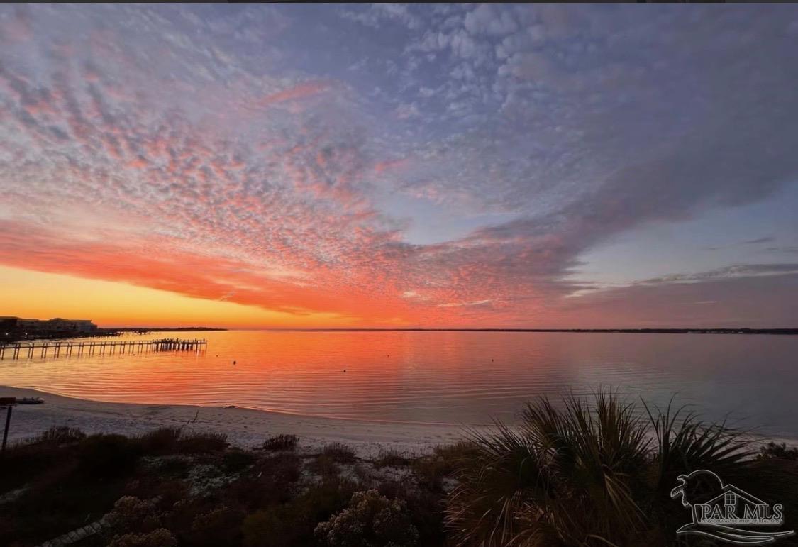 1466 Seaside Cir