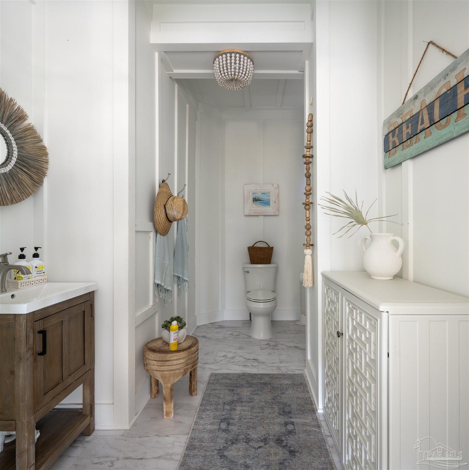 1466 Seaside Cir