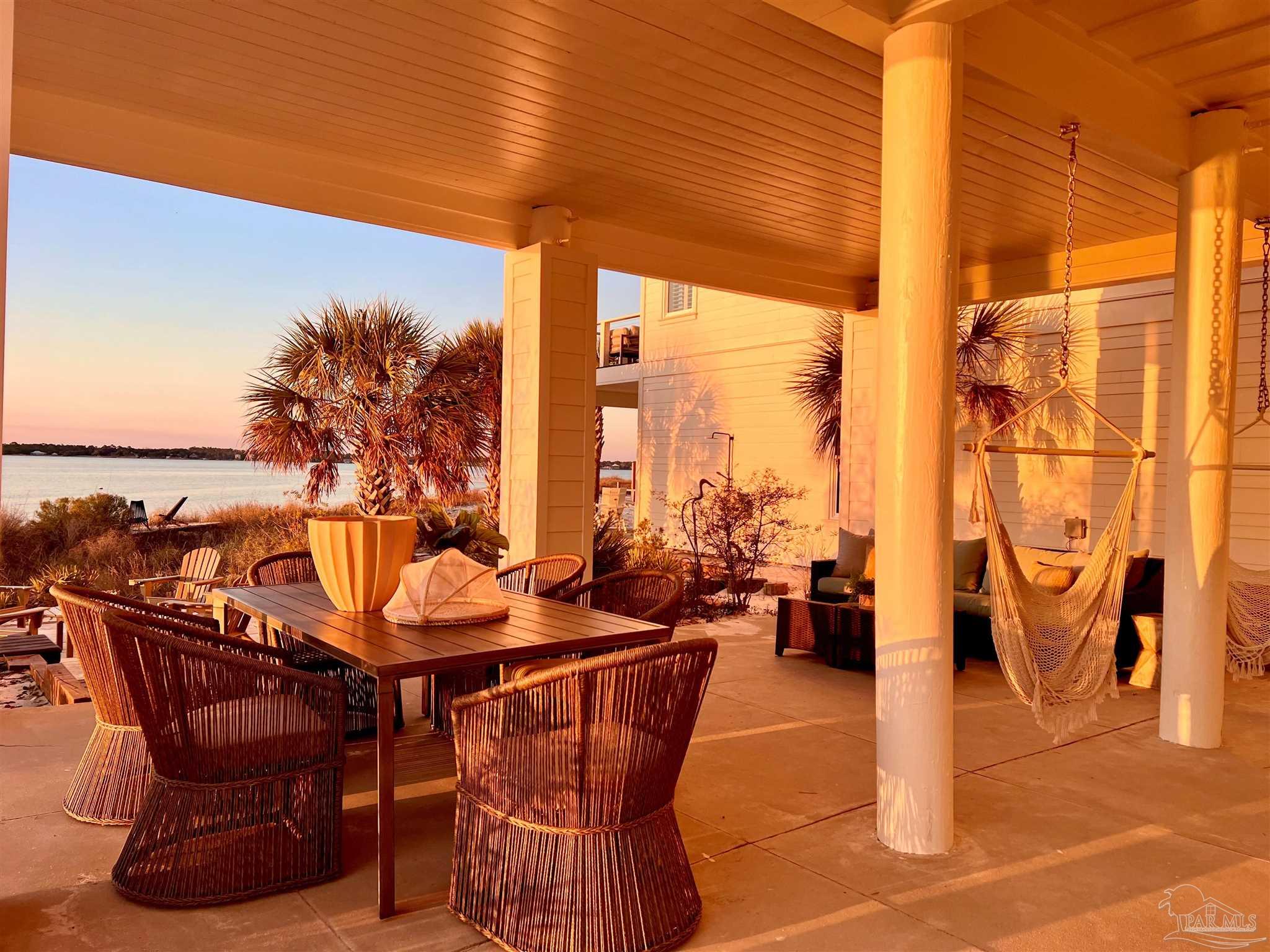 1466 Seaside Cir