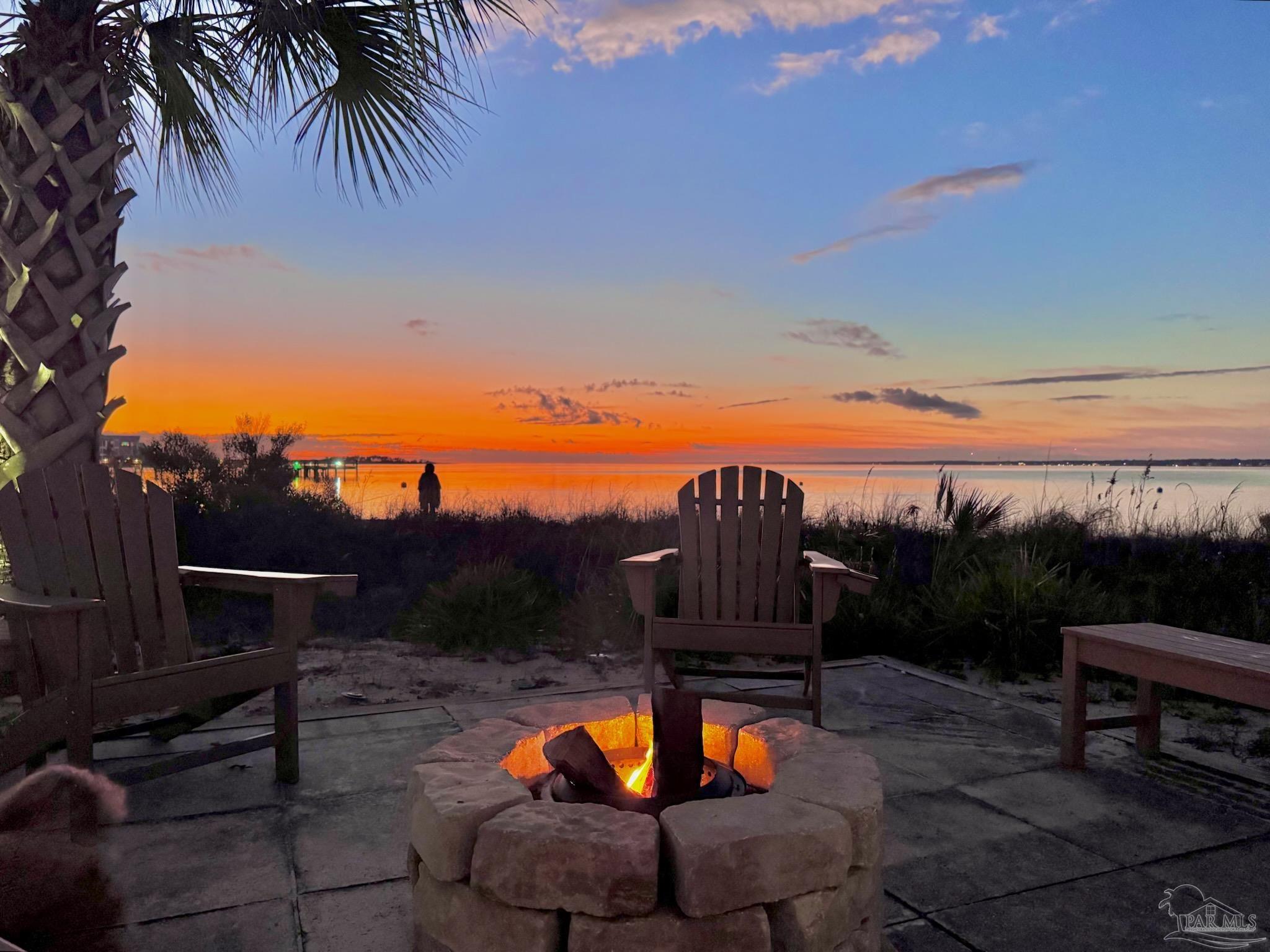 1466 Seaside Cir