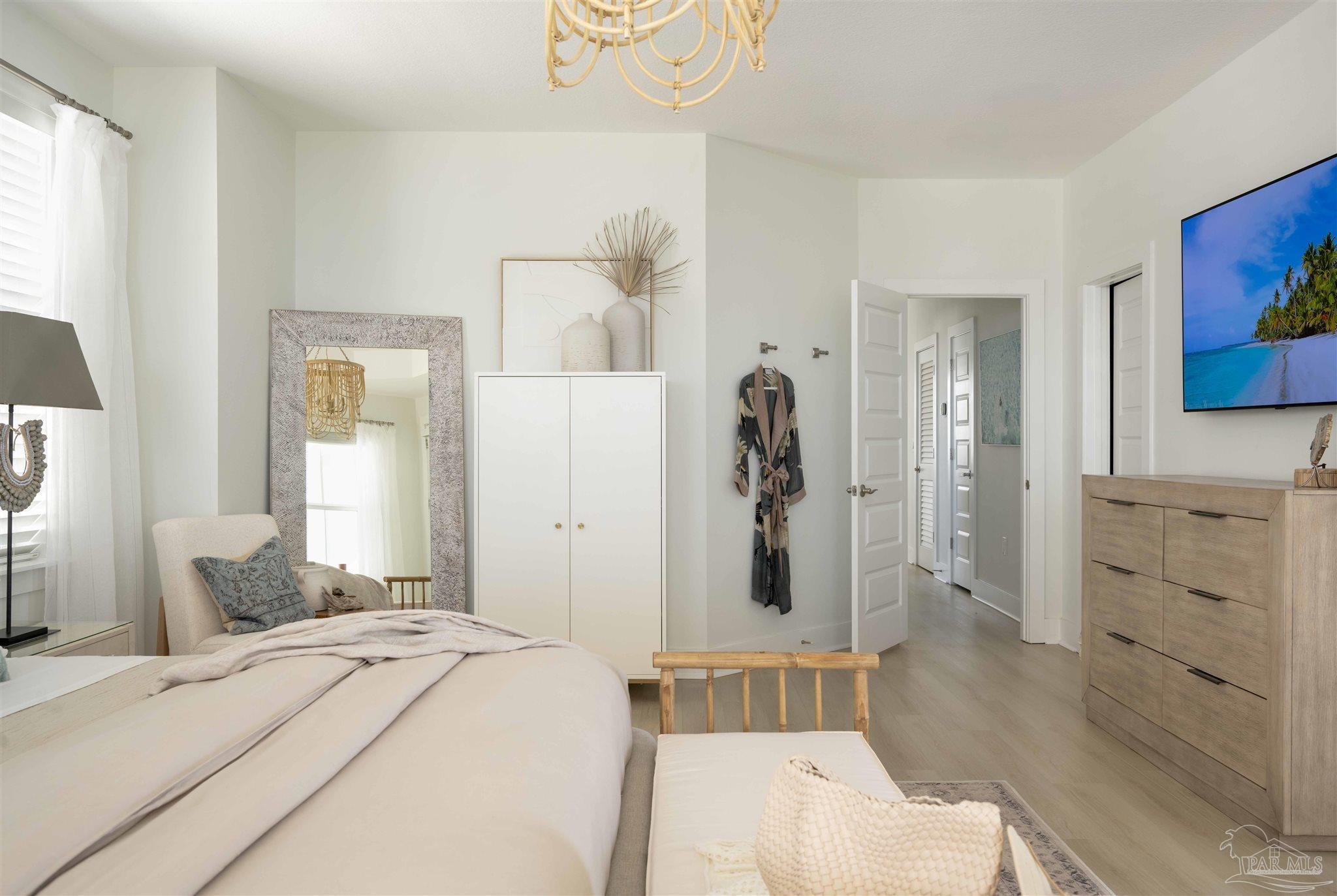 1466 Seaside Cir