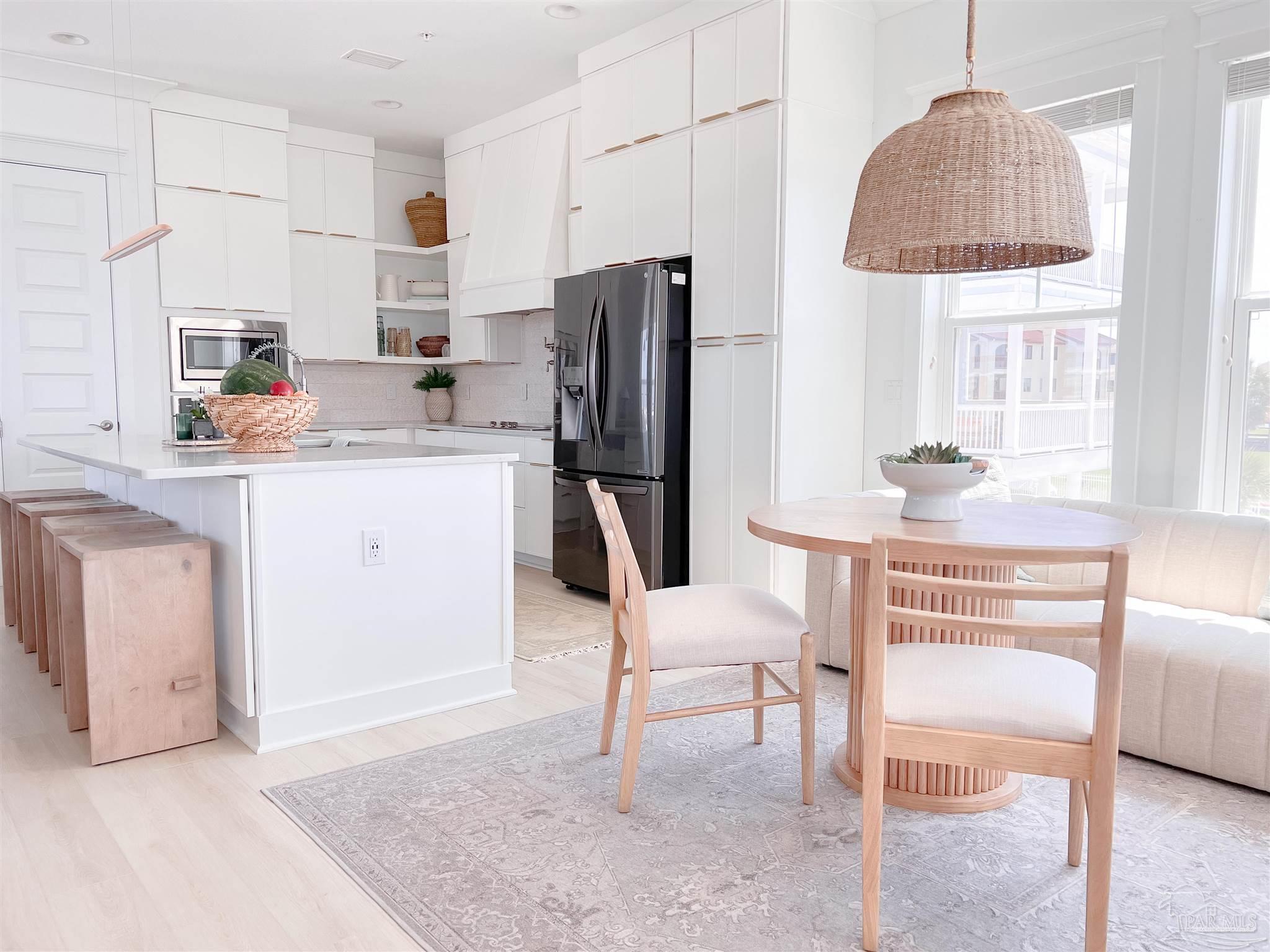 1466 Seaside Cir