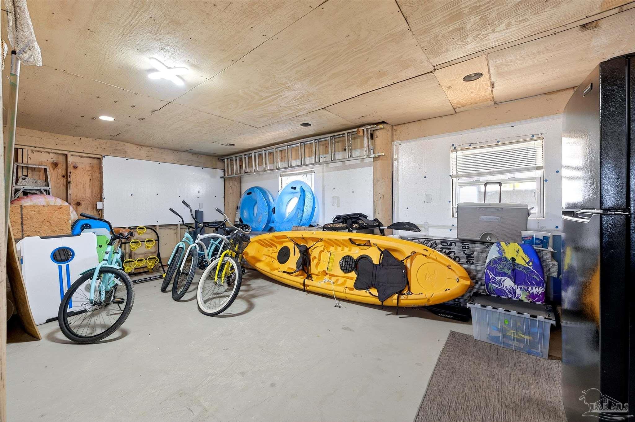 7569 White Sands Blvd