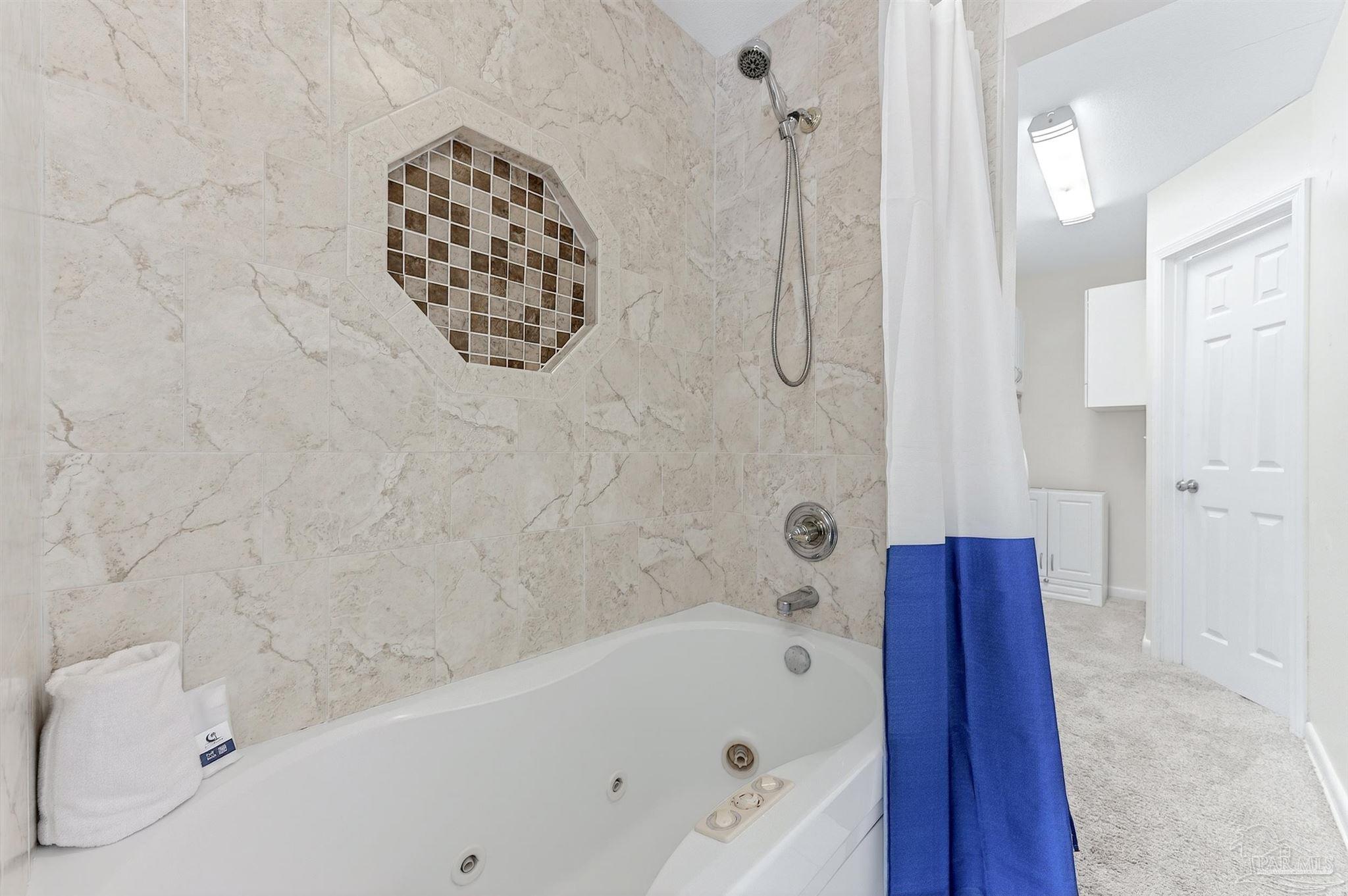 7569 White Sands Blvd