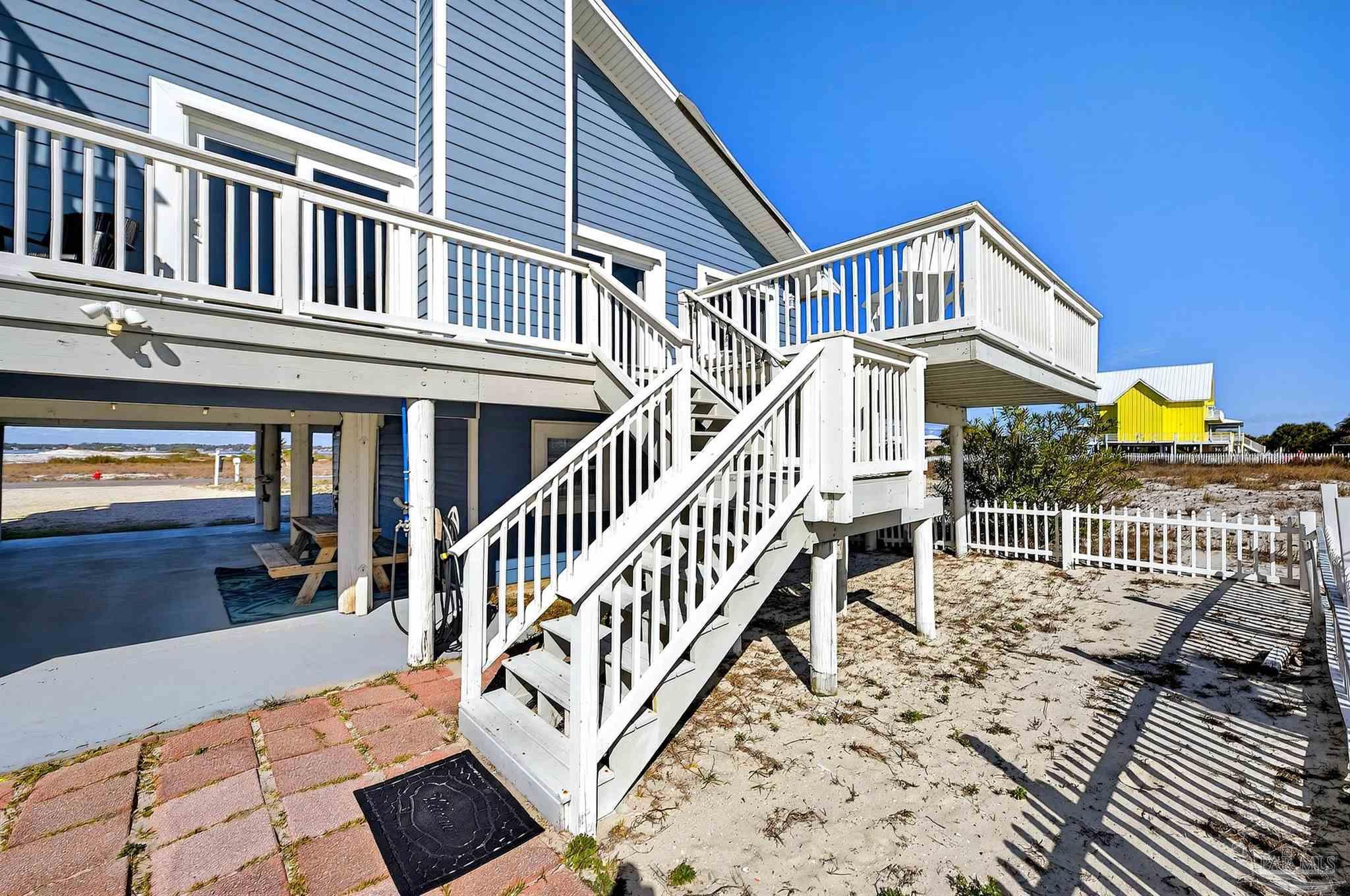 7569 White Sands Blvd