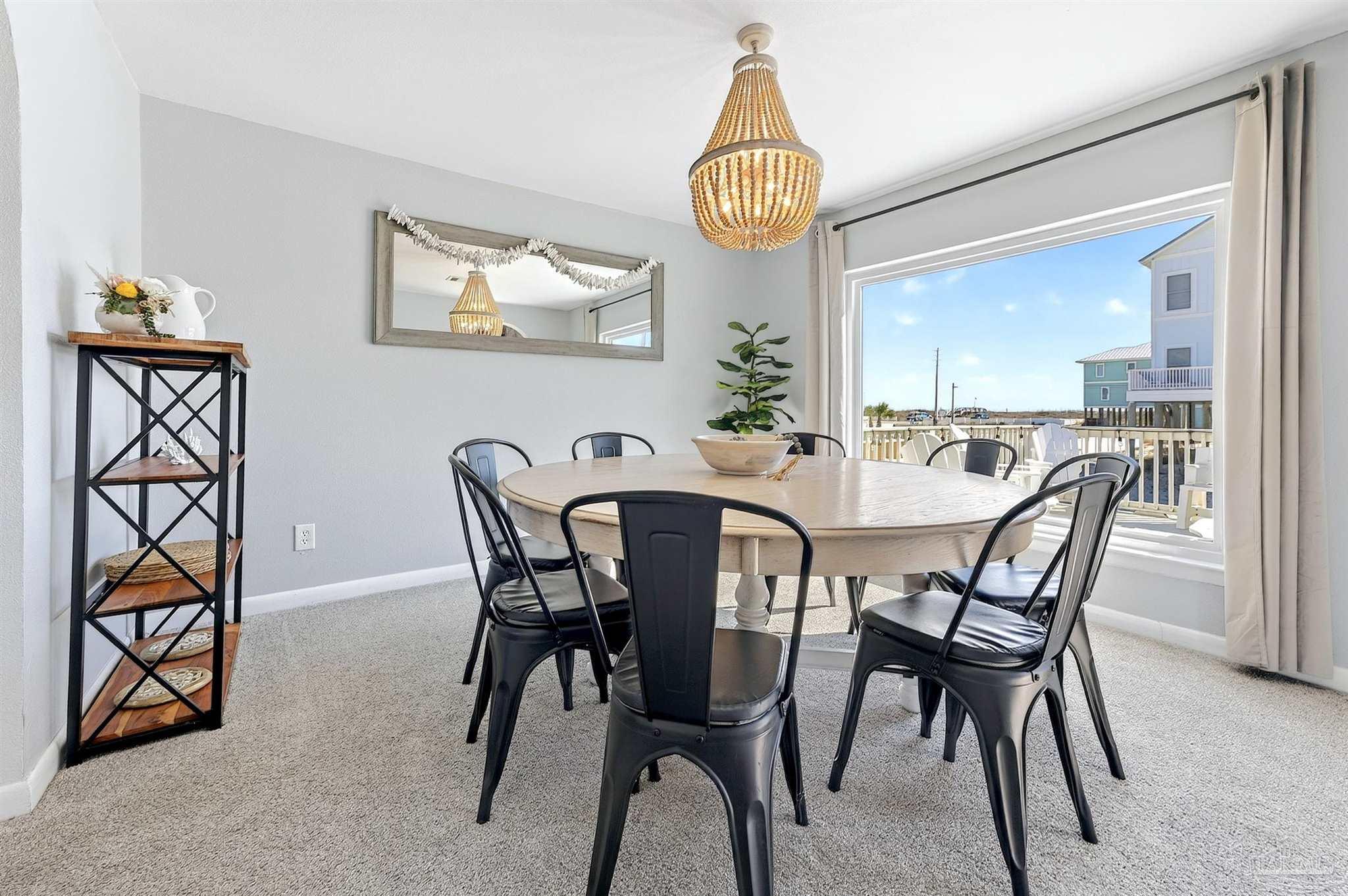 7569 White Sands Blvd