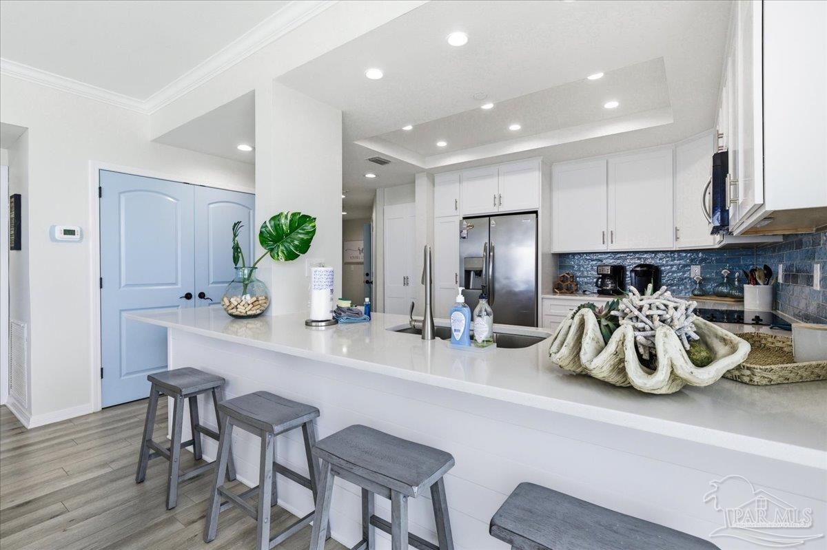 8477 Gulf Blvd # 601