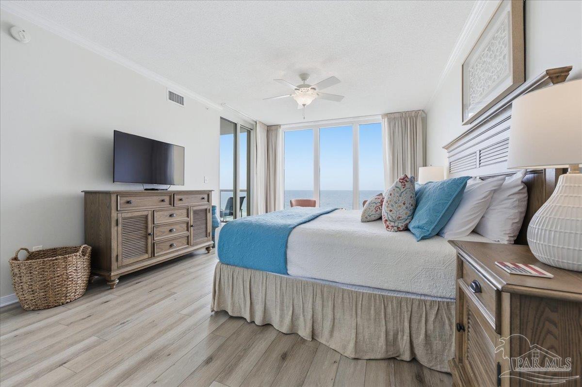 8477 Gulf Blvd # 601