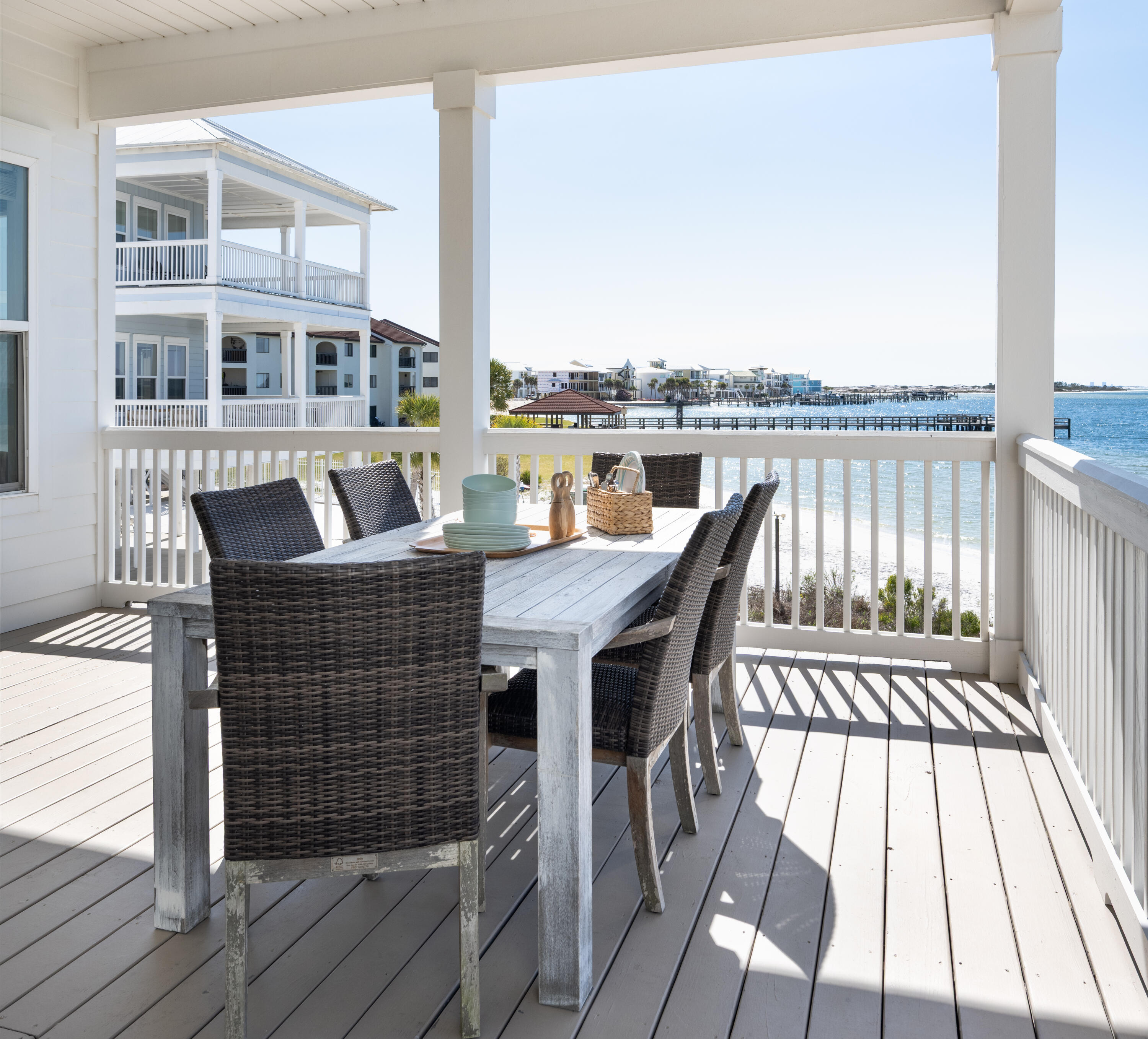 1466 Seaside Circle