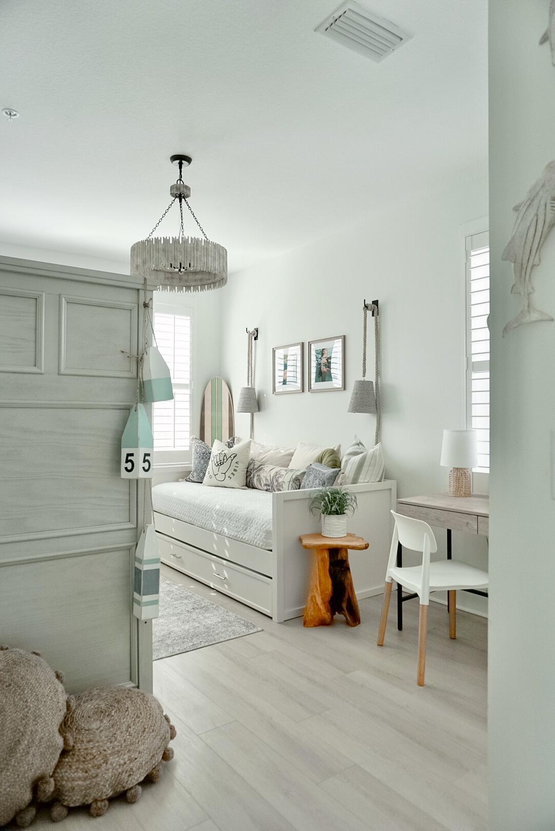 1466 Seaside Circle