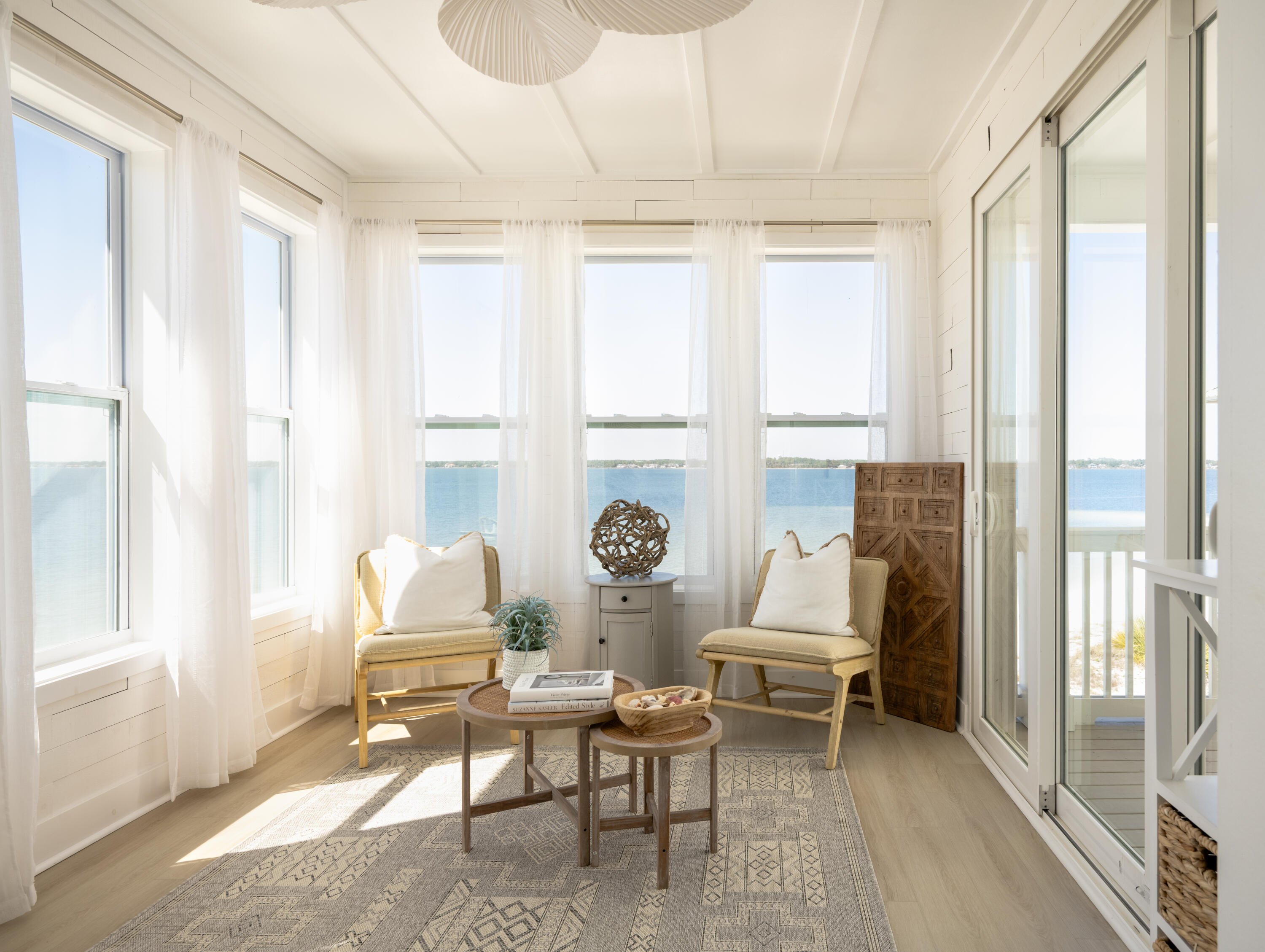1466 Seaside Circle
