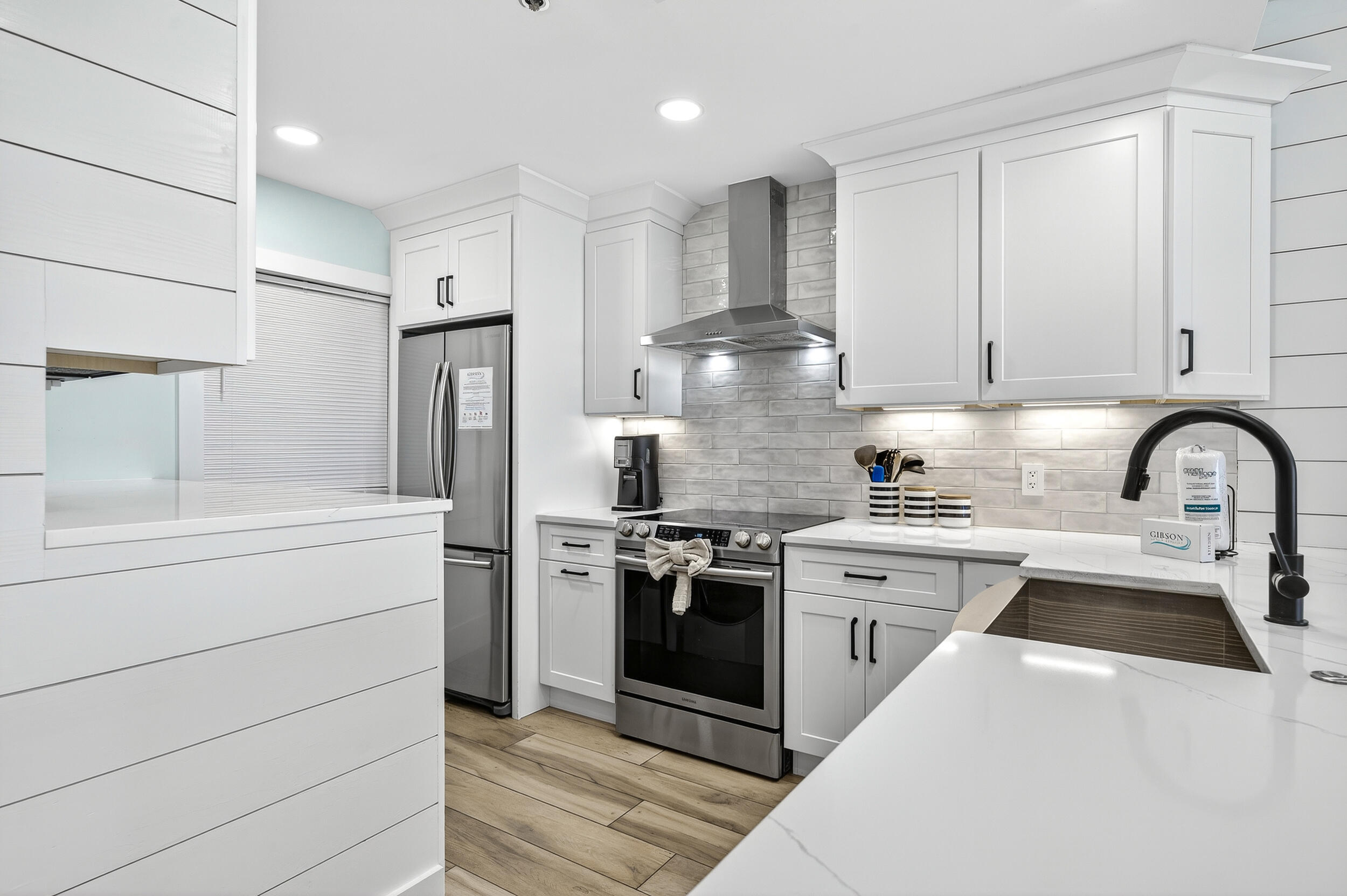 9011 W Us Highway 98, # B1005