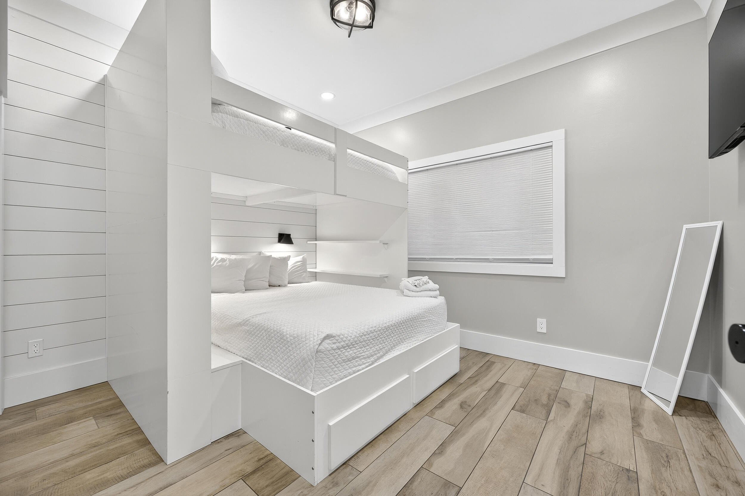 9011 W Us Highway 98, # B1005