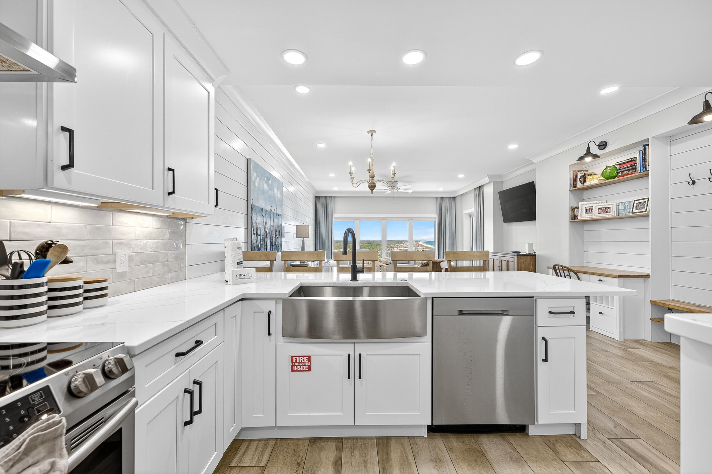 9011 W Us Highway 98, # B1005