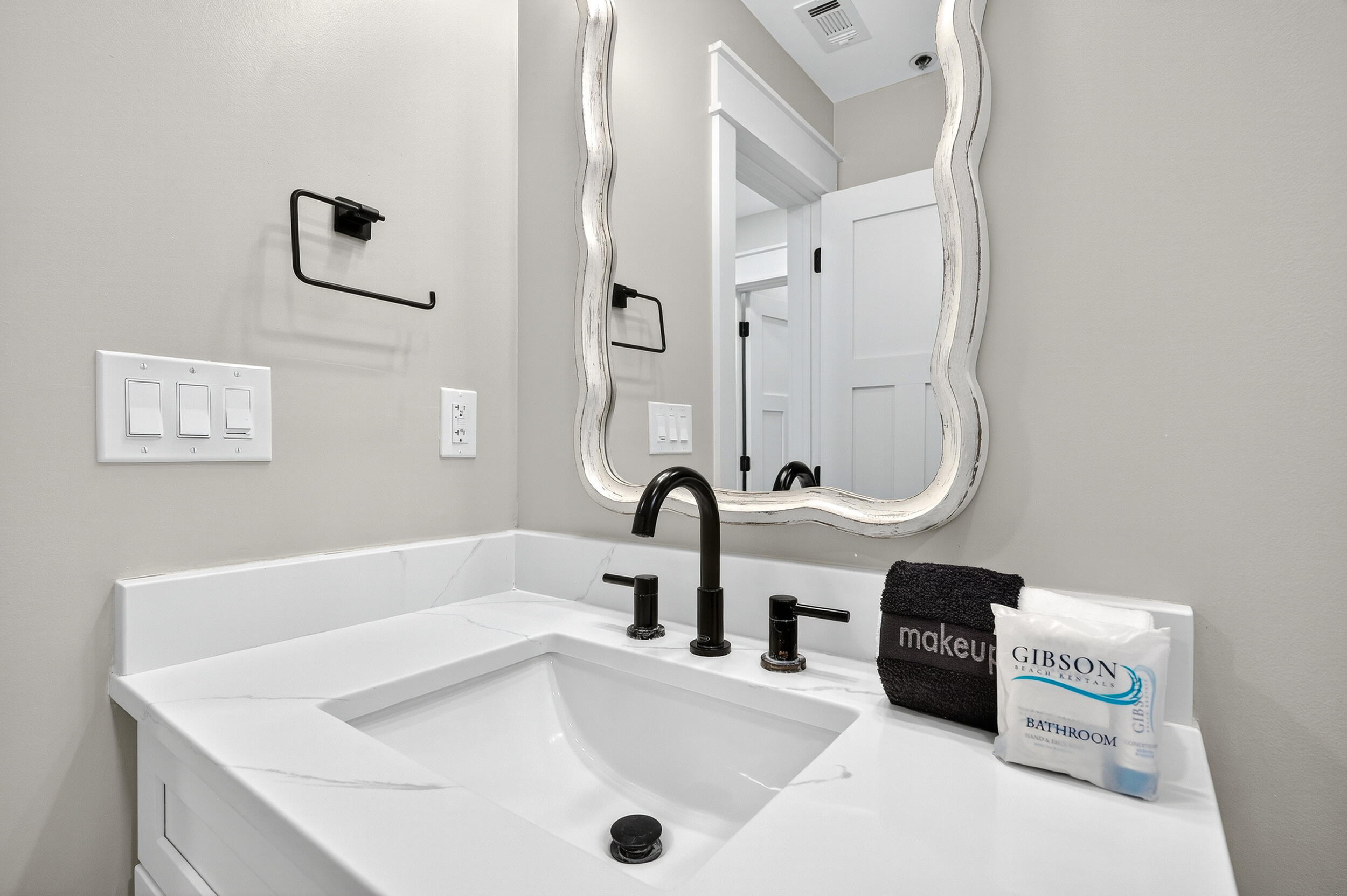 9011 W Us Highway 98, # B1005