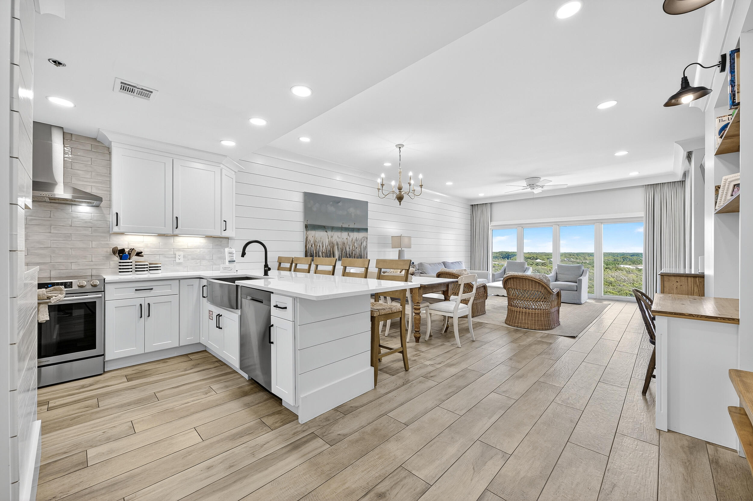 9011 W Us Highway 98, # B1005