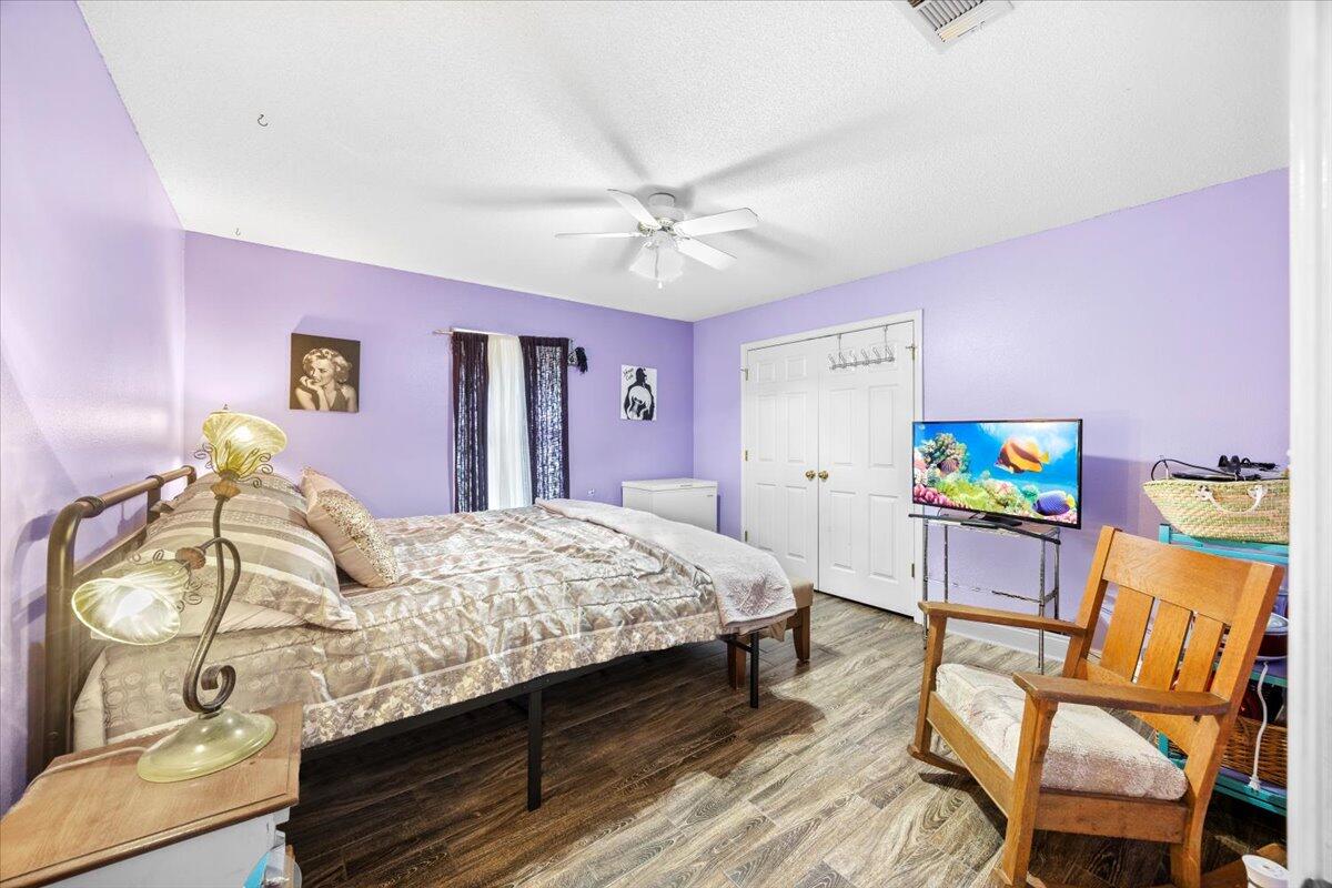 7006 Brighton Oaks Blvd Boulevard