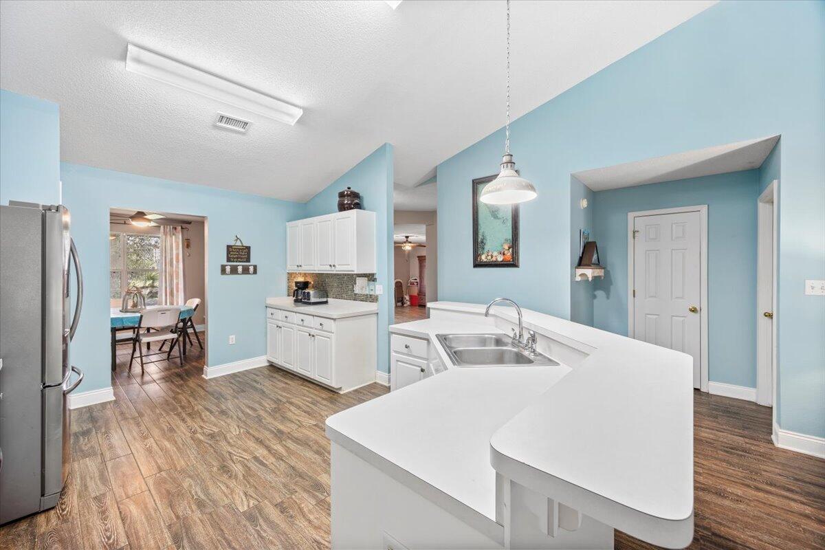 7006 Brighton Oaks Blvd Boulevard