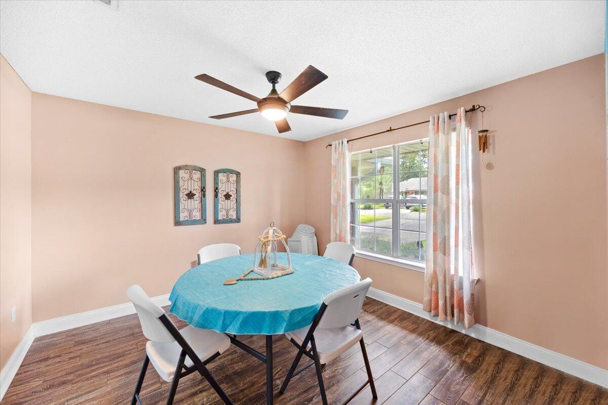 7006 Brighton Oaks Blvd Boulevard