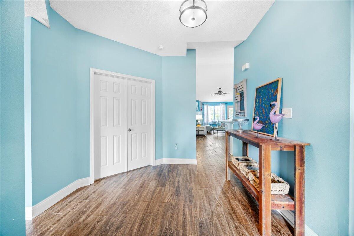 7006 Brighton Oaks Blvd Boulevard