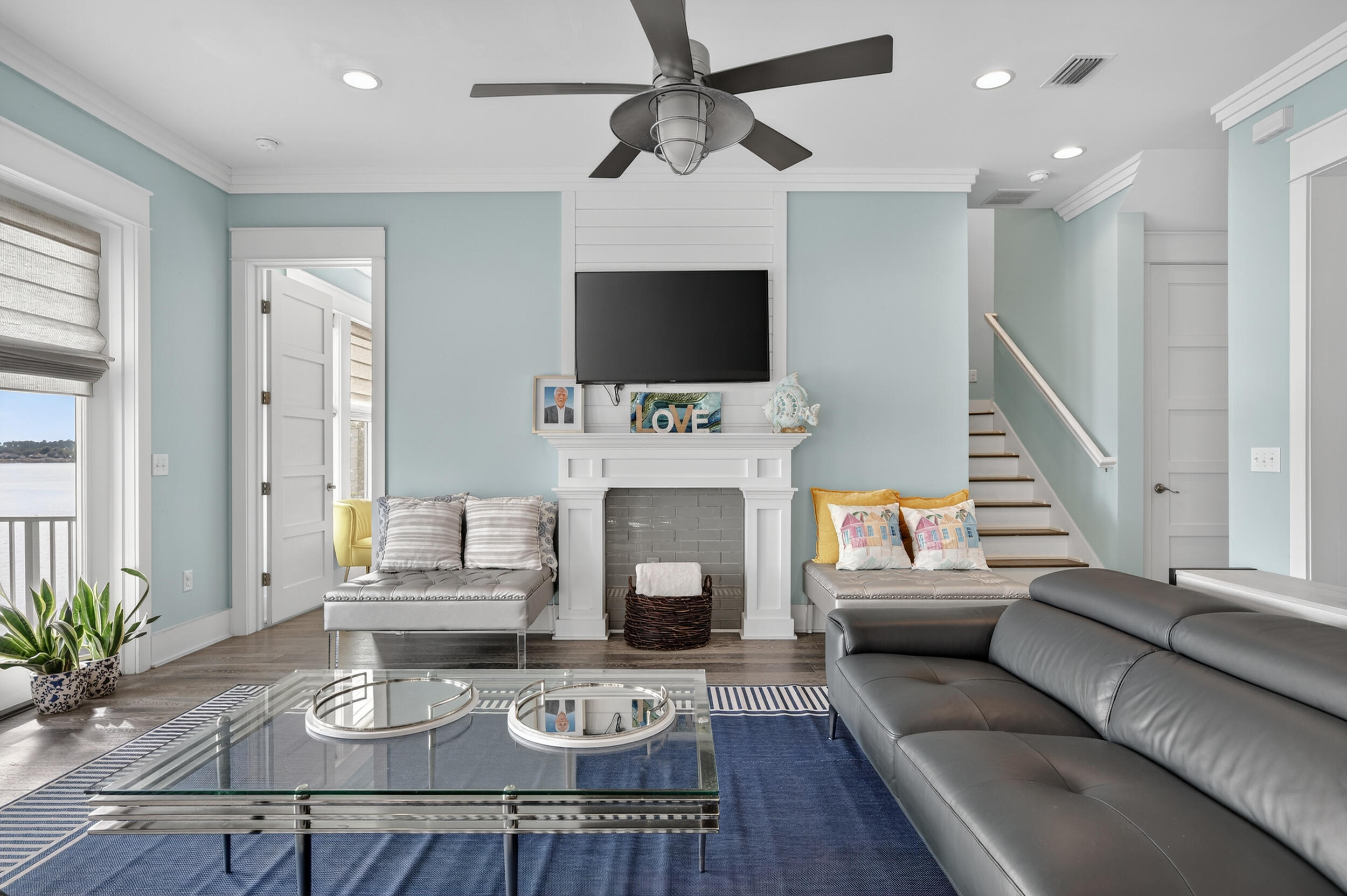 2975 Holley Point Road