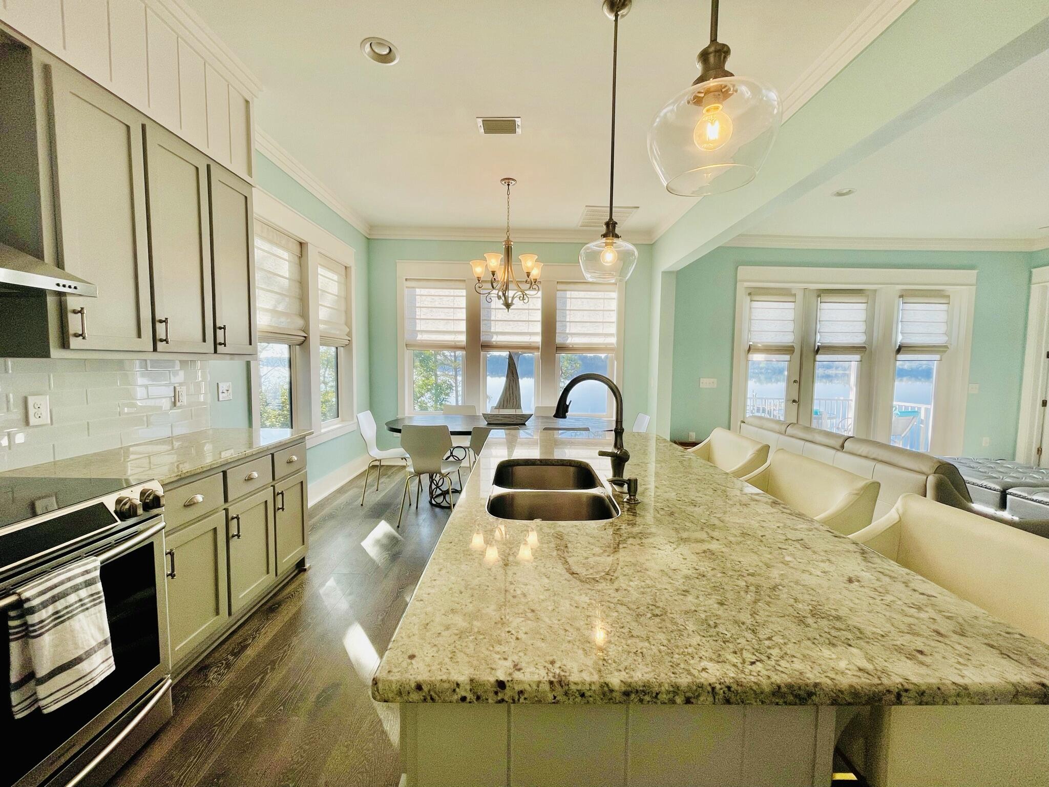 2975 Holley Point Road