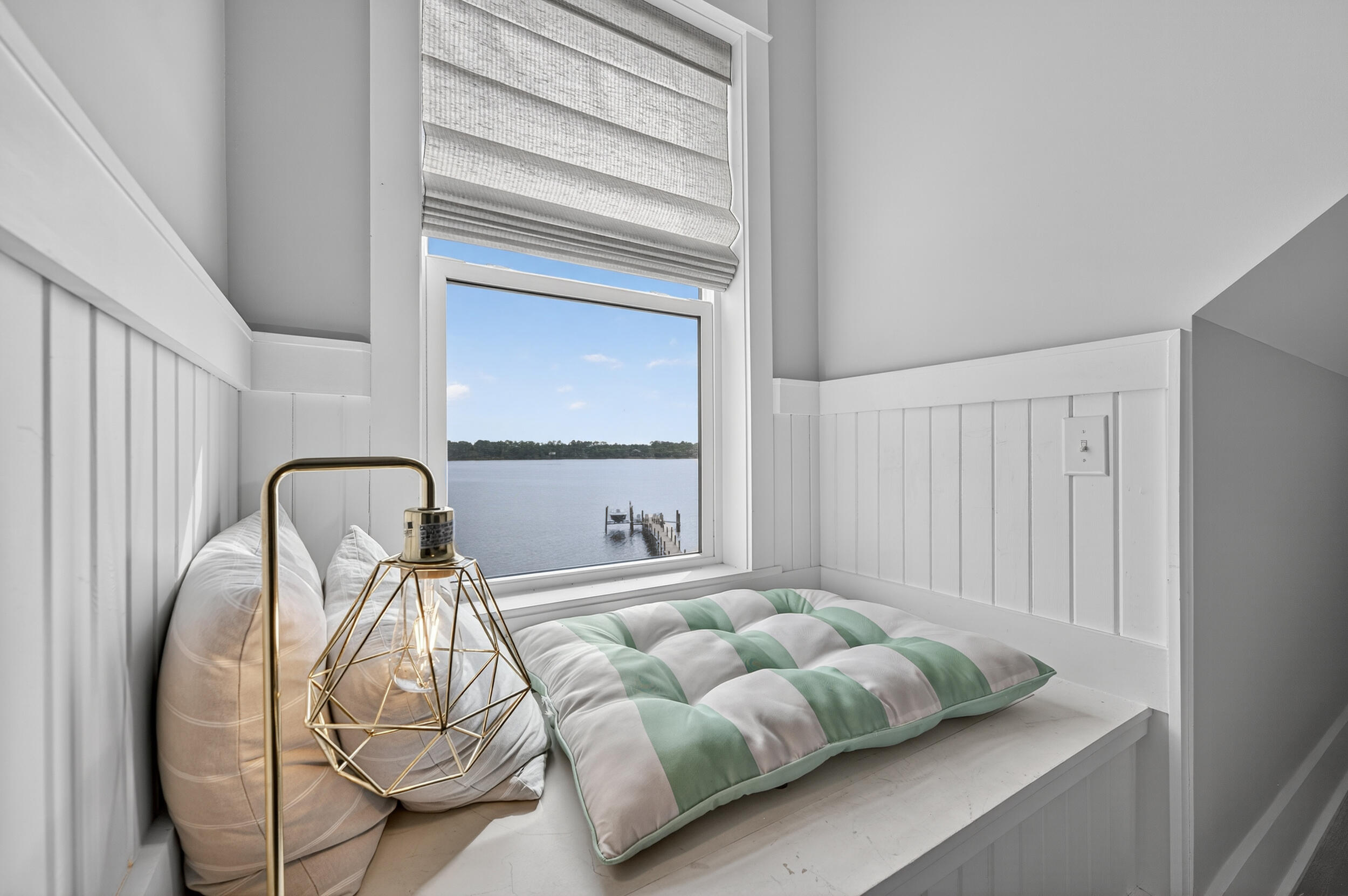 2975 Holley Point Road