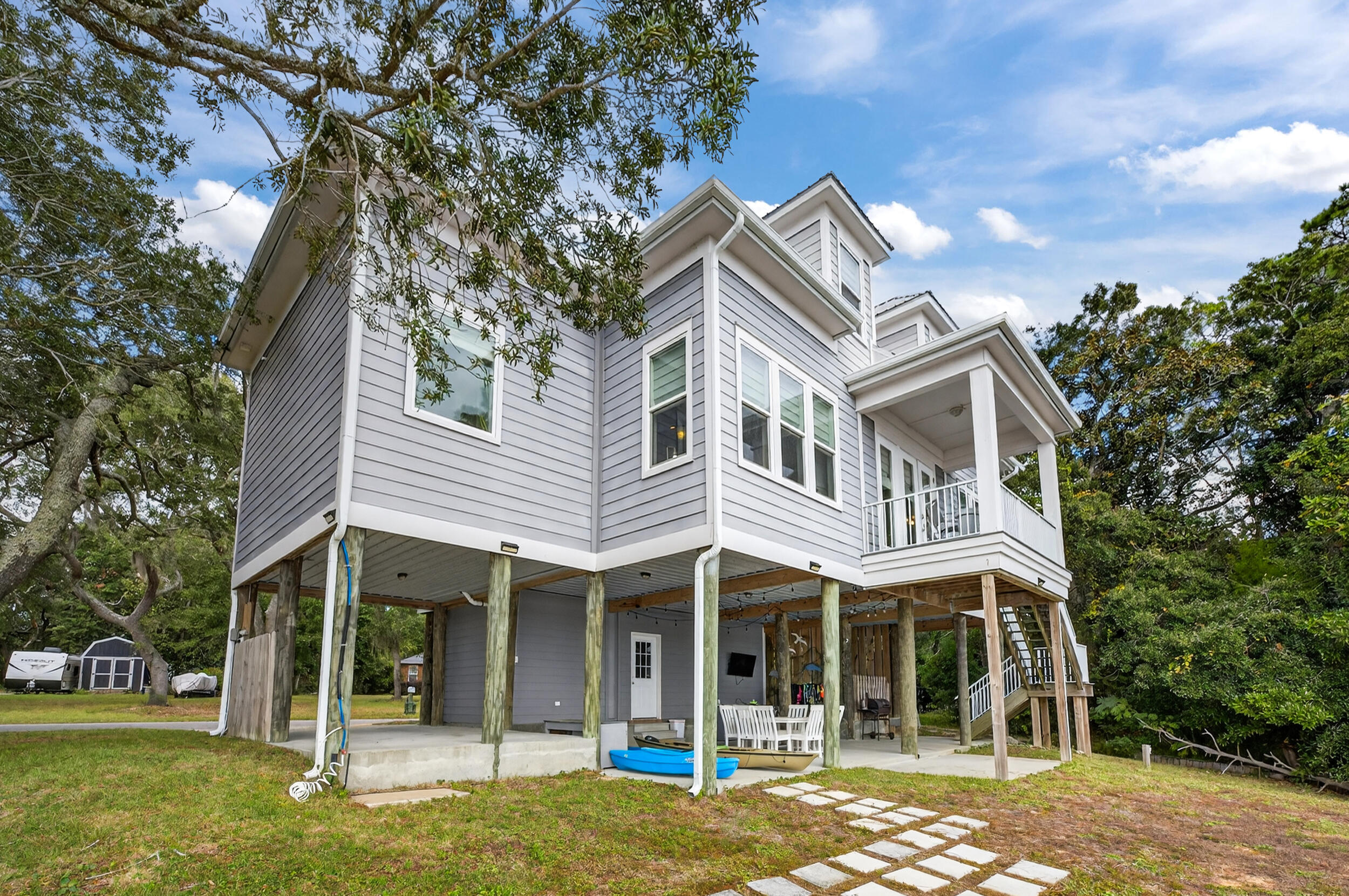 2975 Holley Point Road