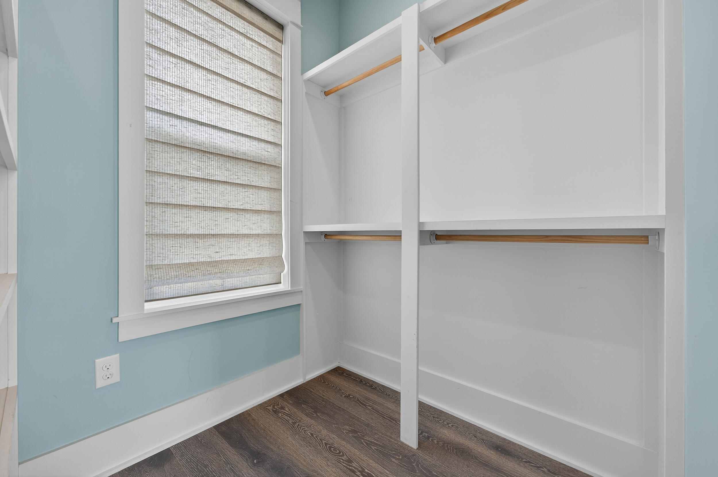 2975 Holley Point Road