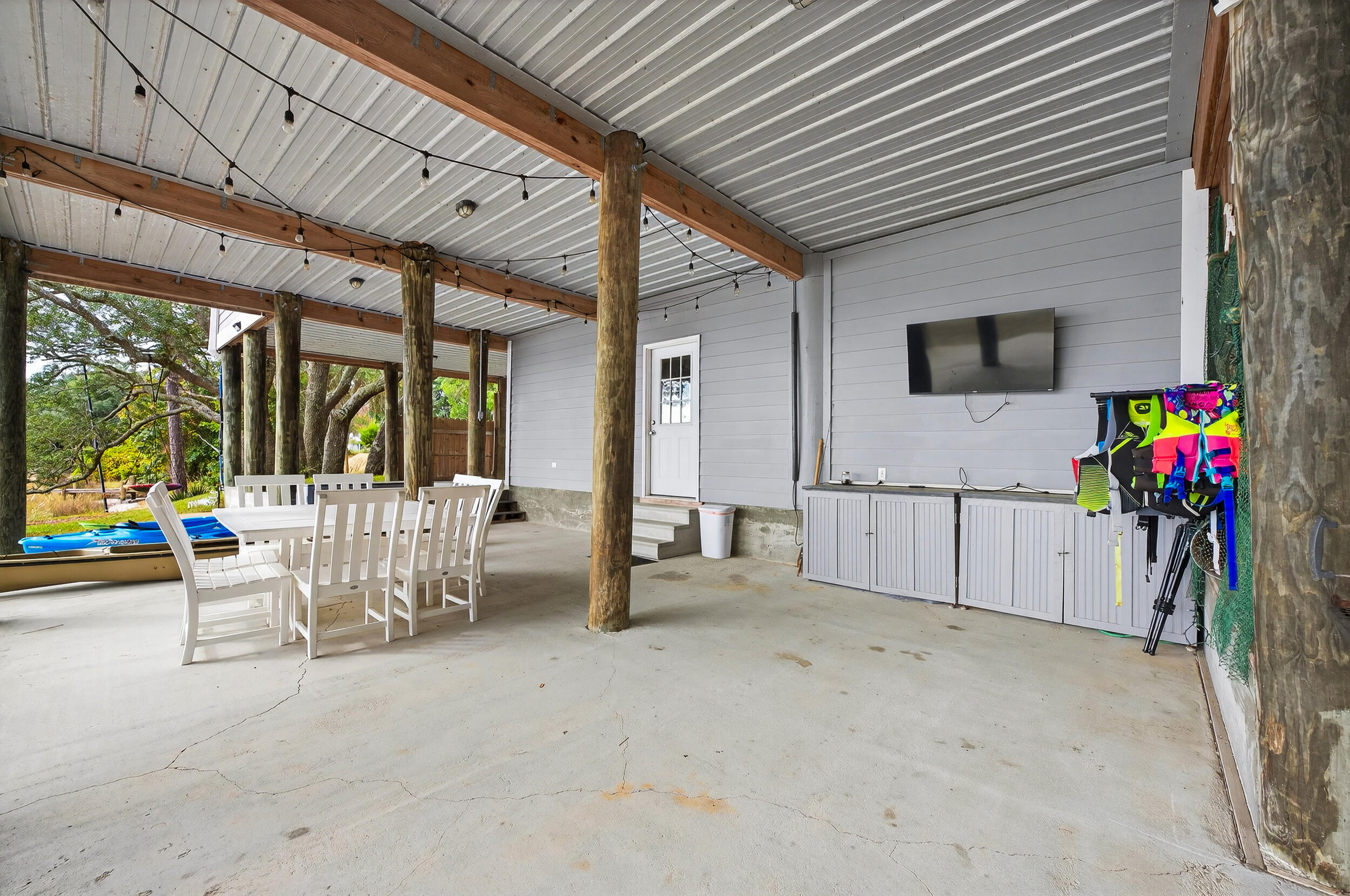 2975 Holley Point Road