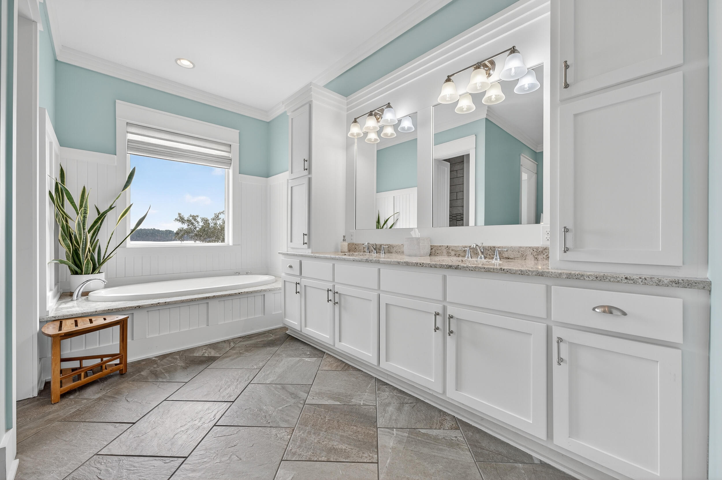 2975 Holley Point Road