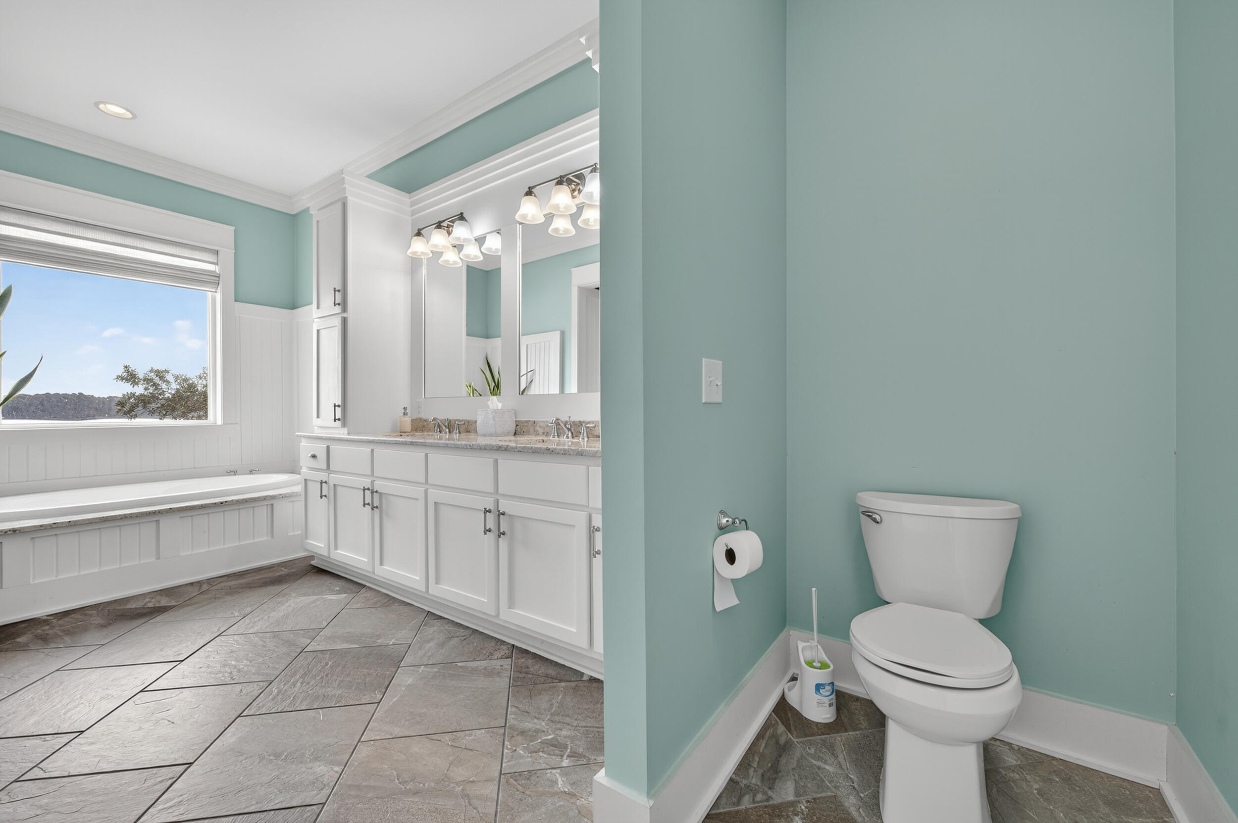 2975 Holley Point Road