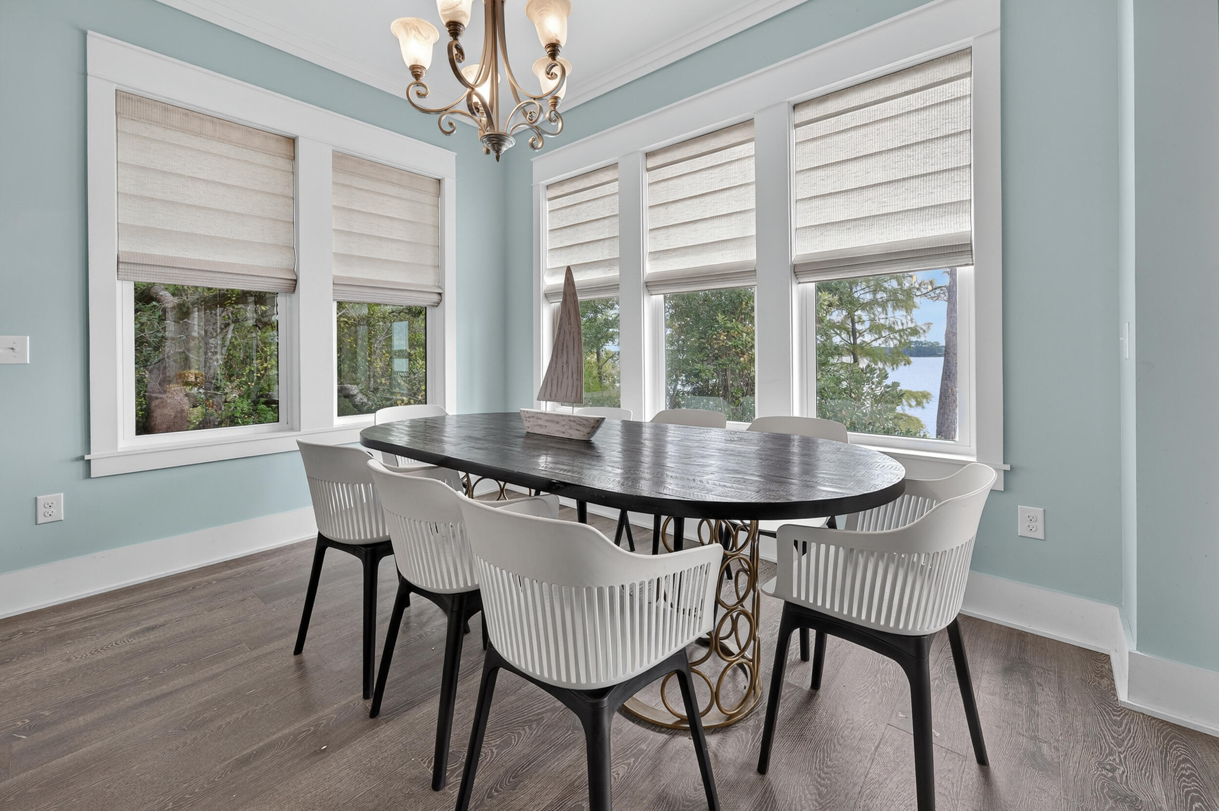 2975 Holley Point Road