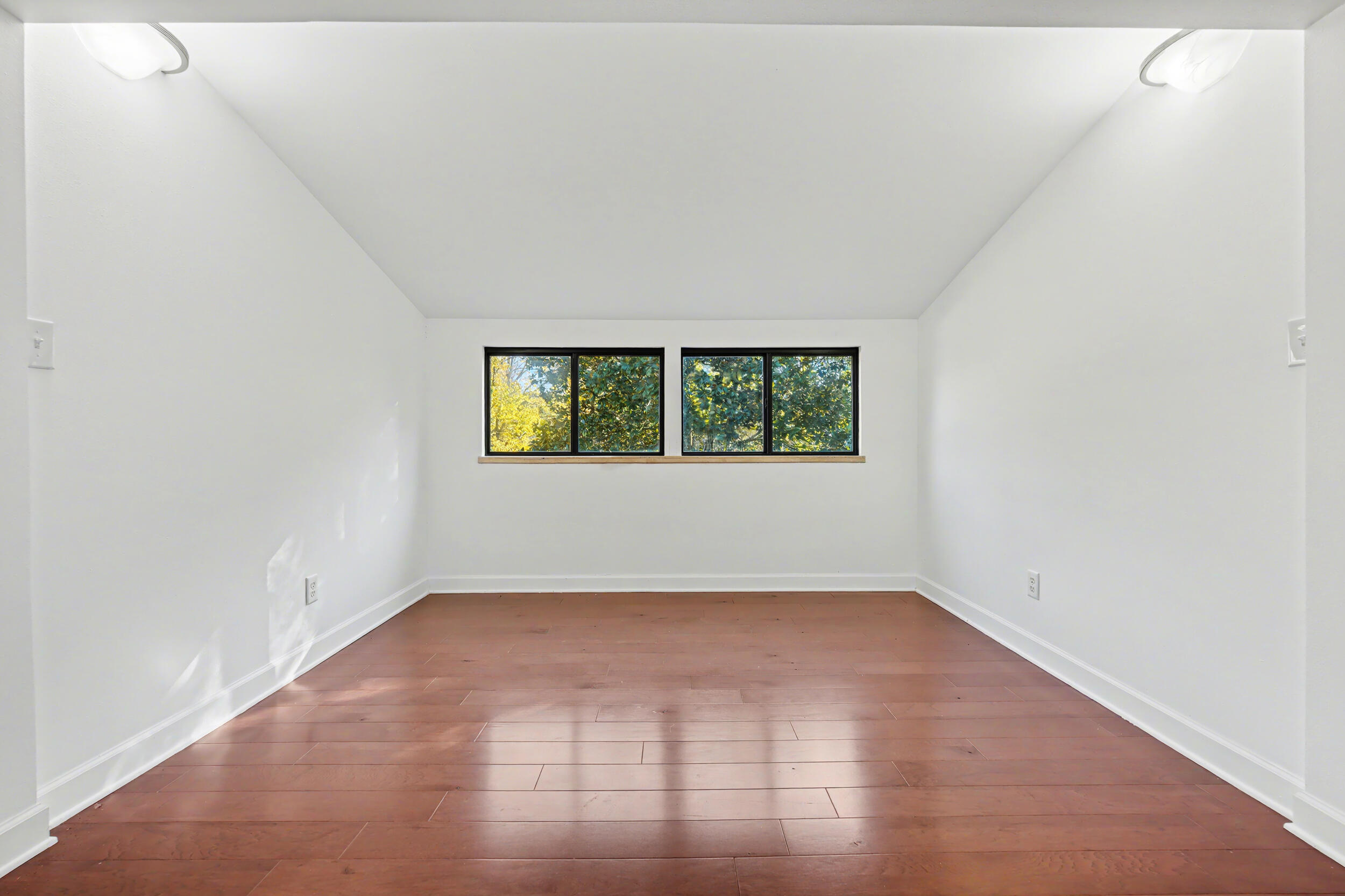 1567 Whisper Bay Boulevard