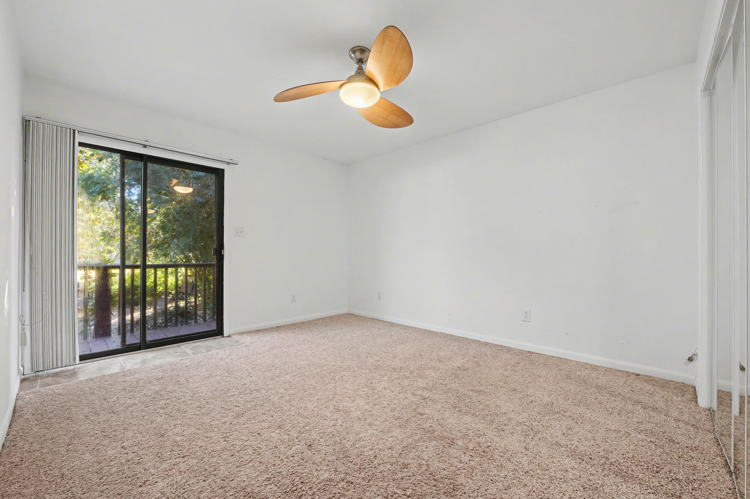 1567 Whisper Bay Boulevard