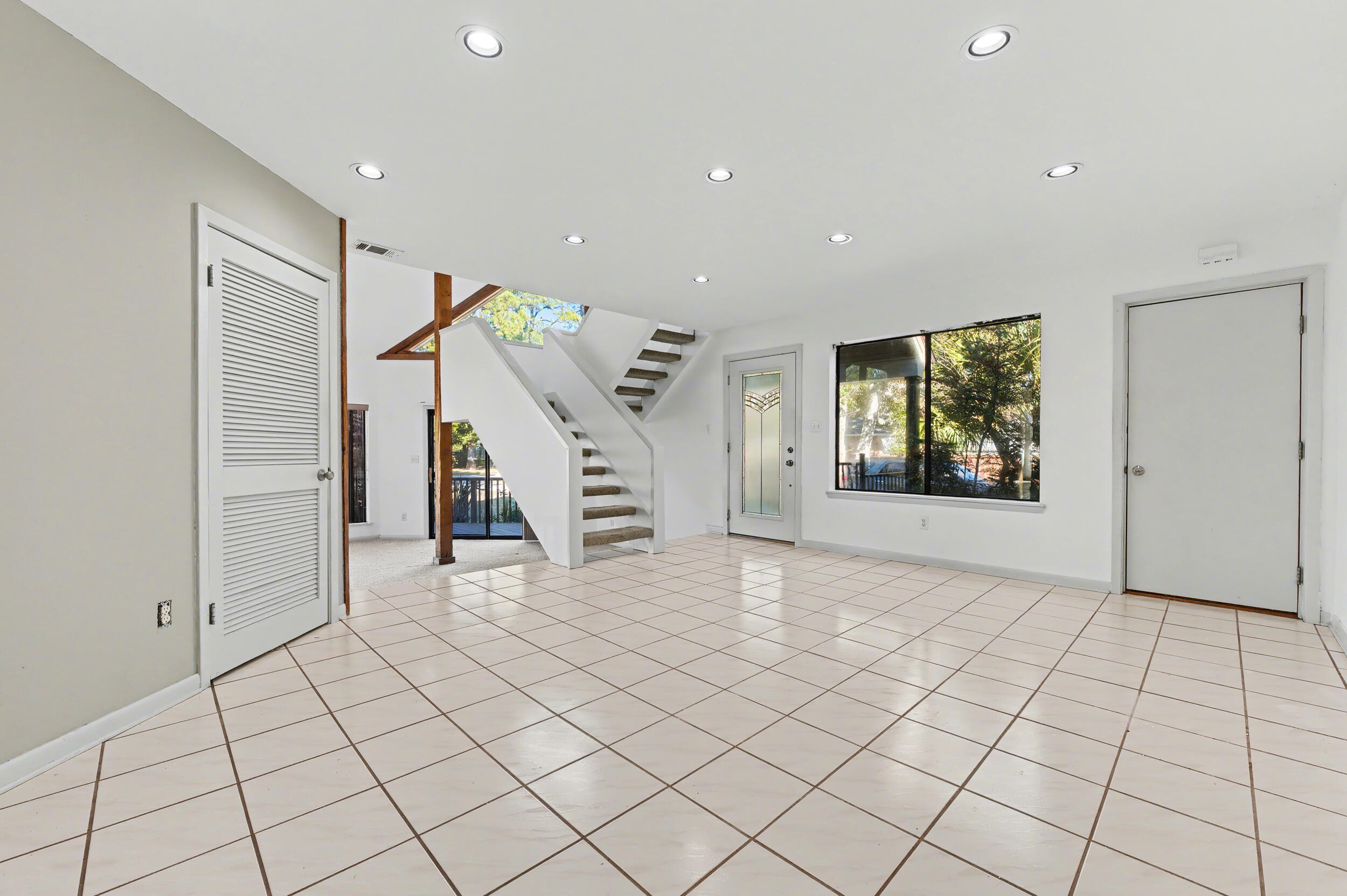 1567 Whisper Bay Boulevard