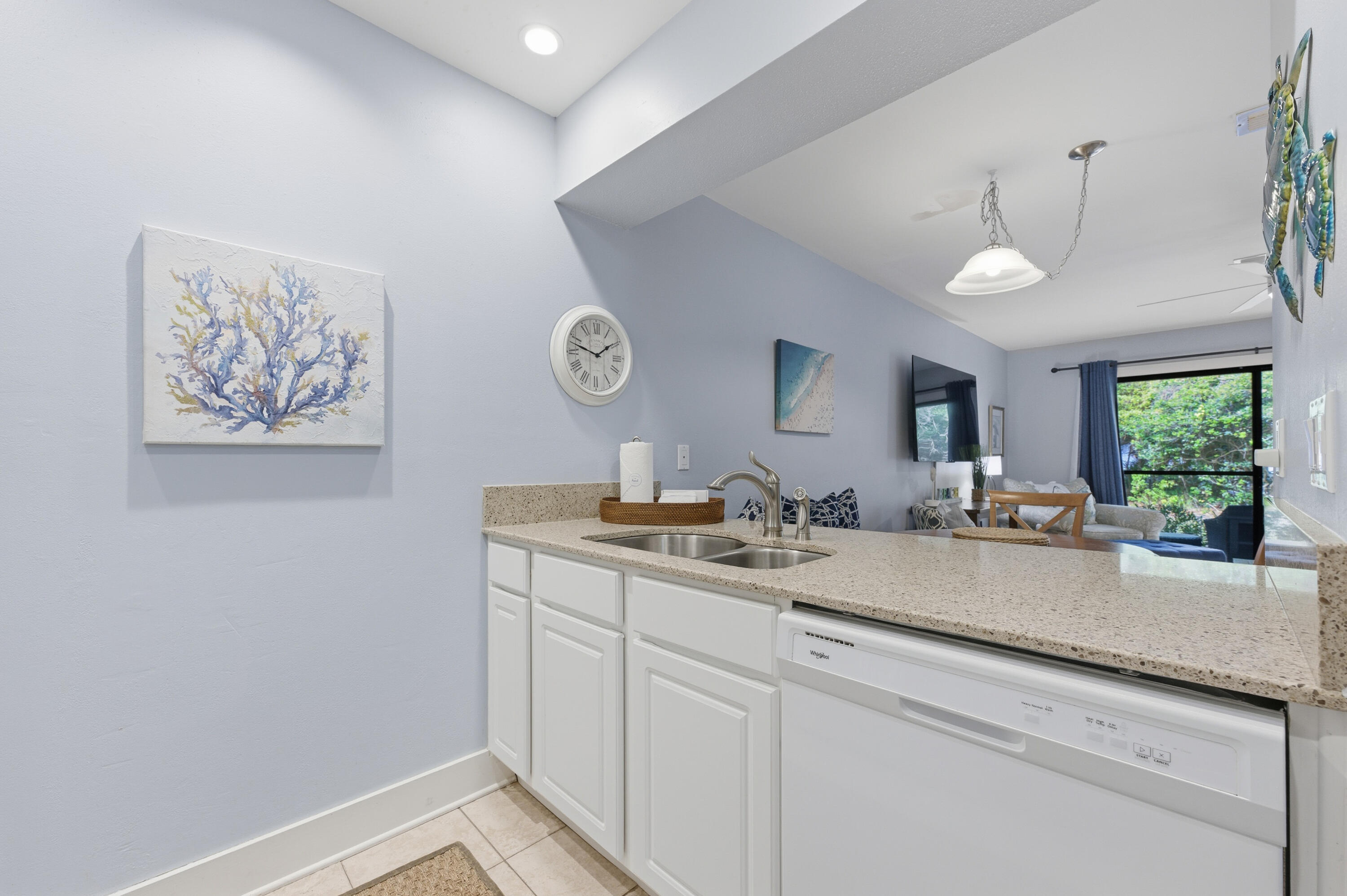 59 N Myrtle Drive 207