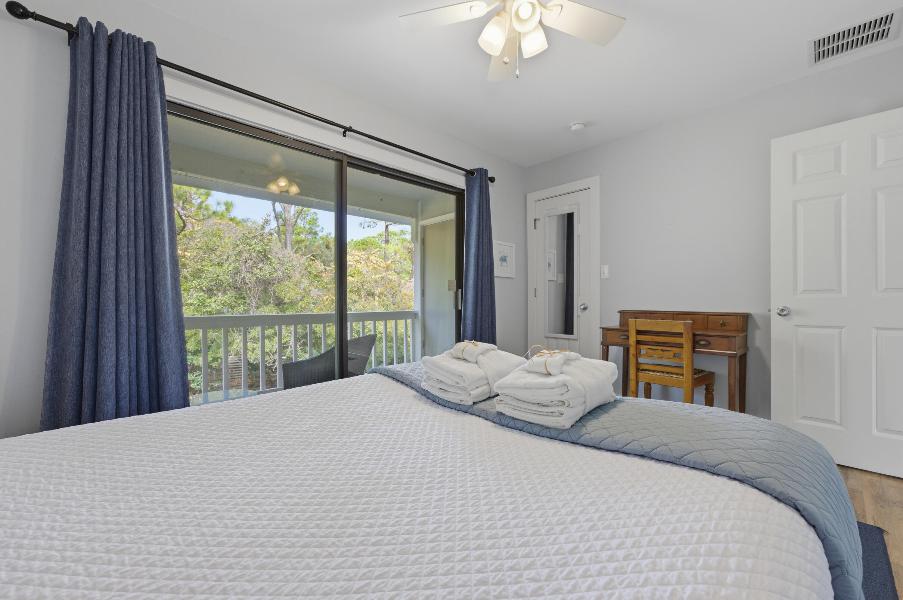 59 N Myrtle Drive 207