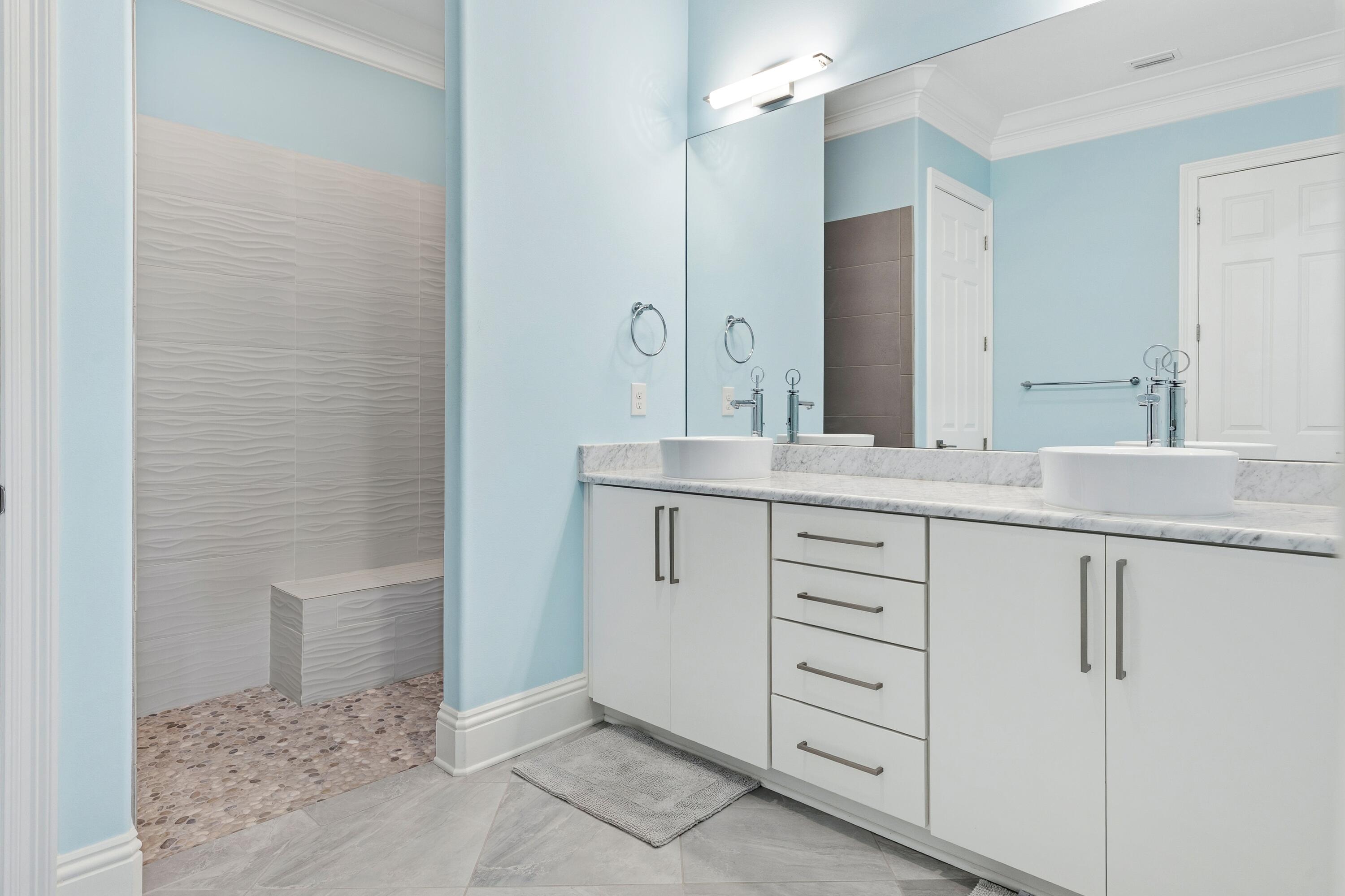265 Rue Martine