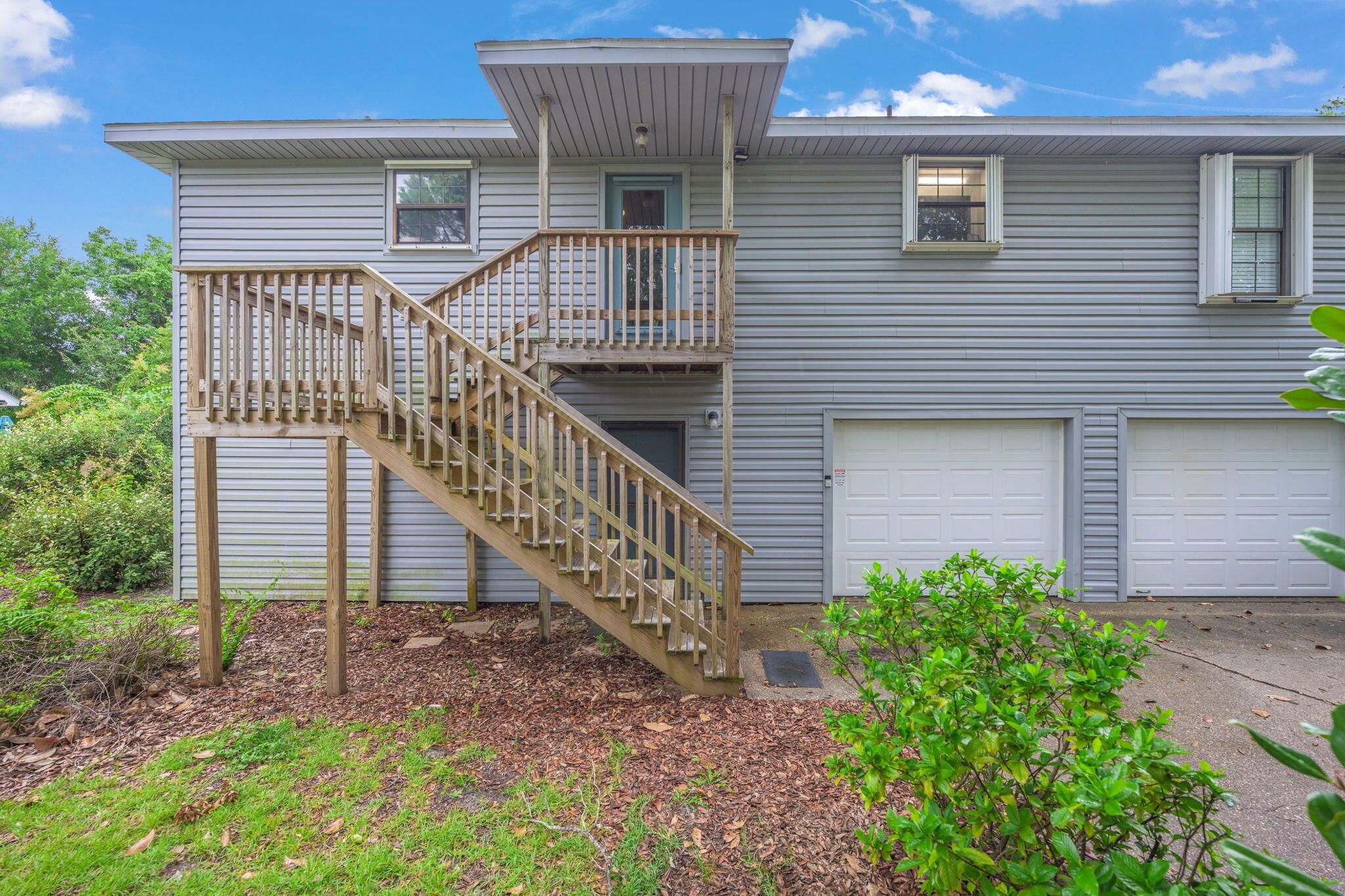 6913 Sea Shark Circle