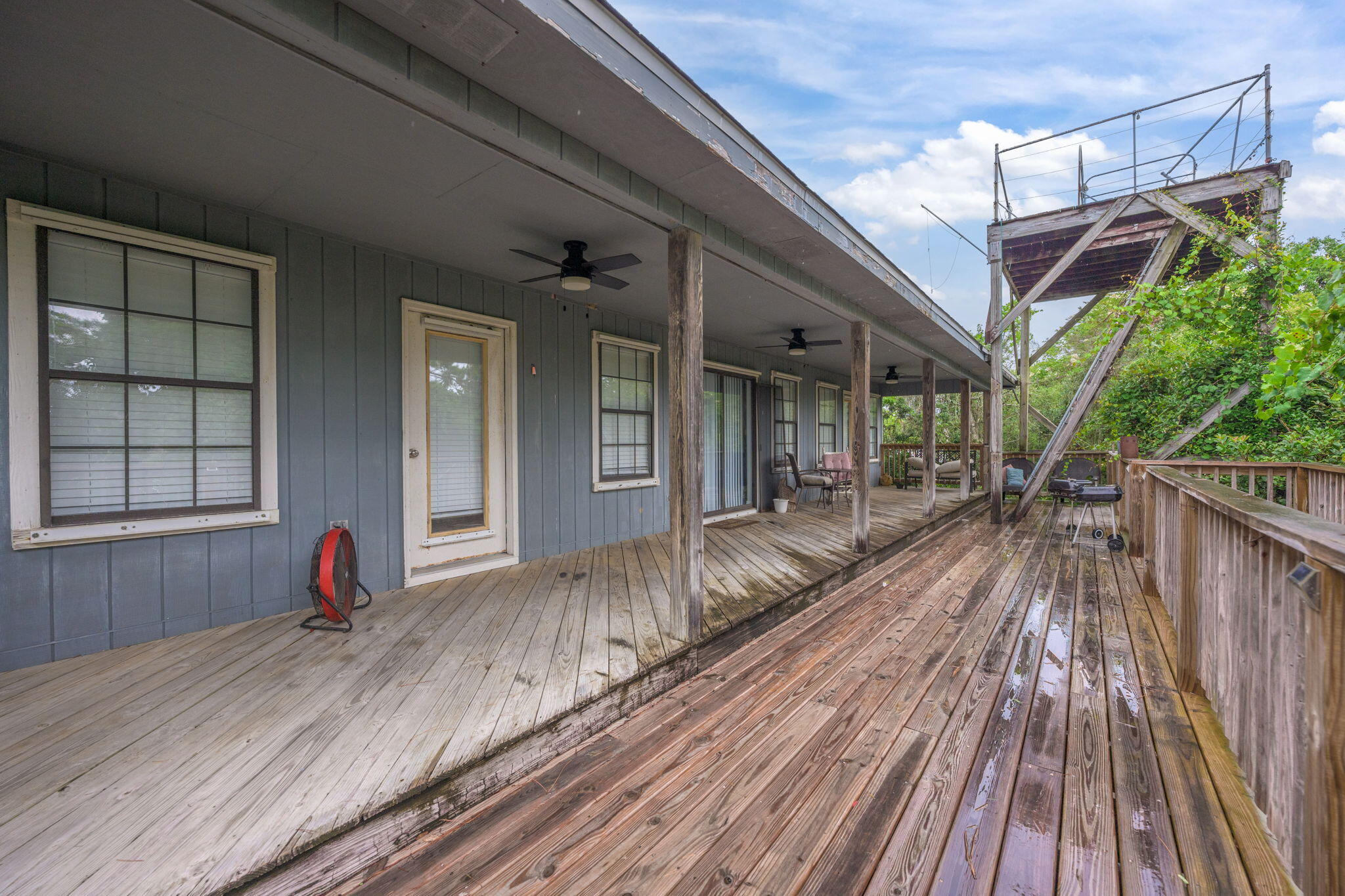 6913 Sea Shark Circle