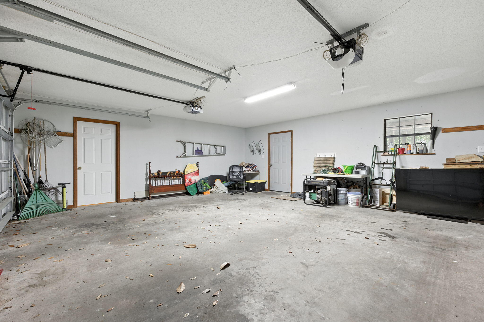 6913 Sea Shark Circle