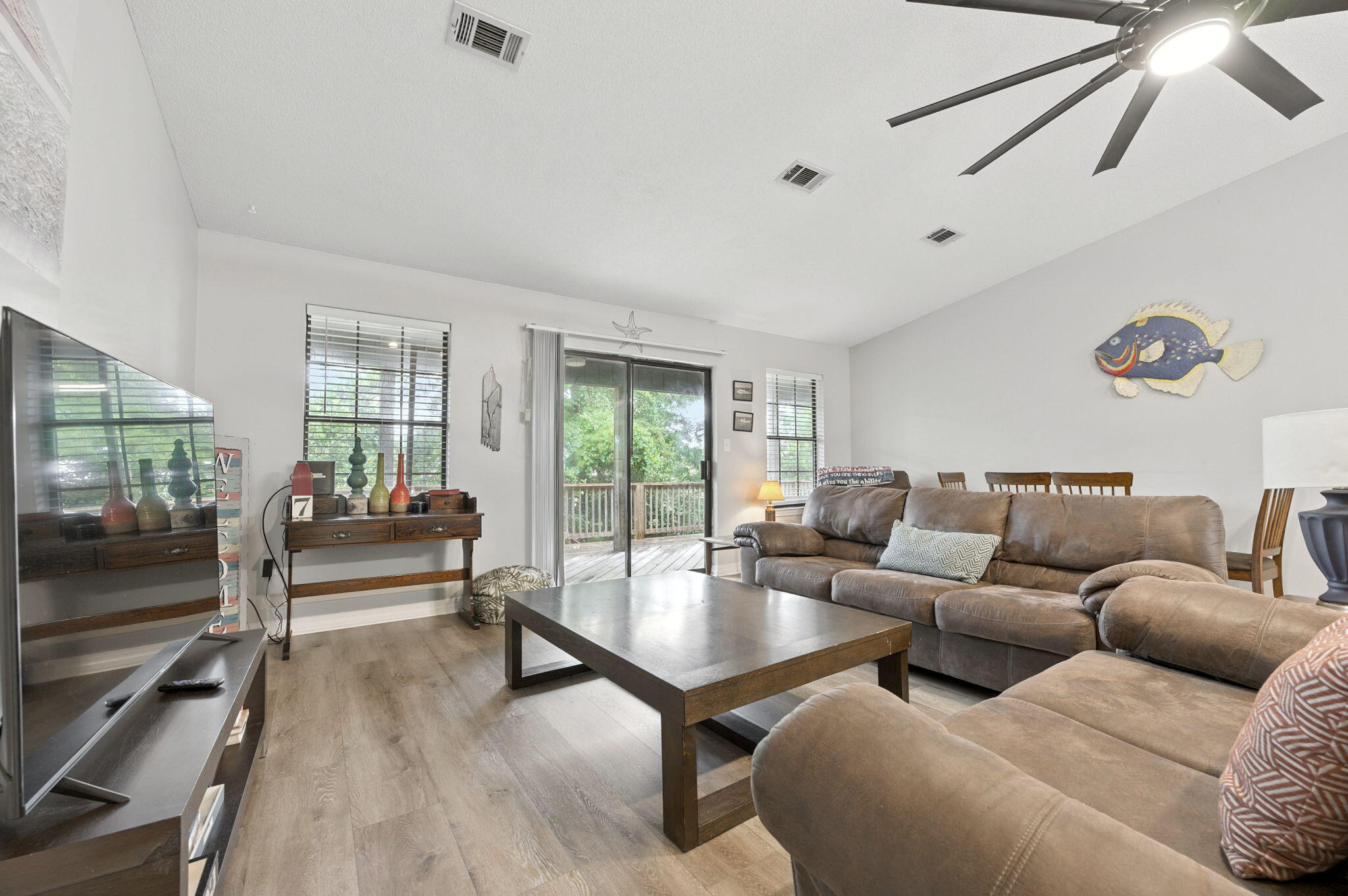 6913 Sea Shark Circle