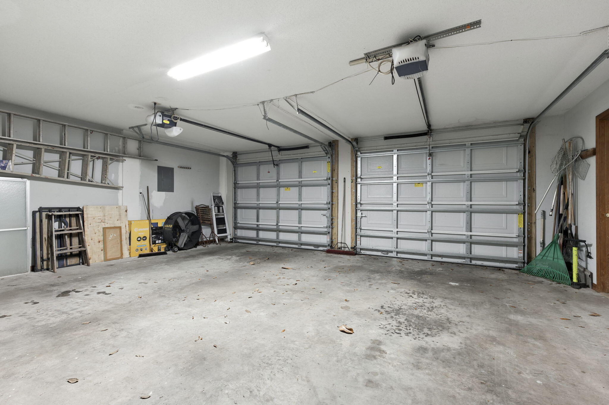 6913 Sea Shark Circle