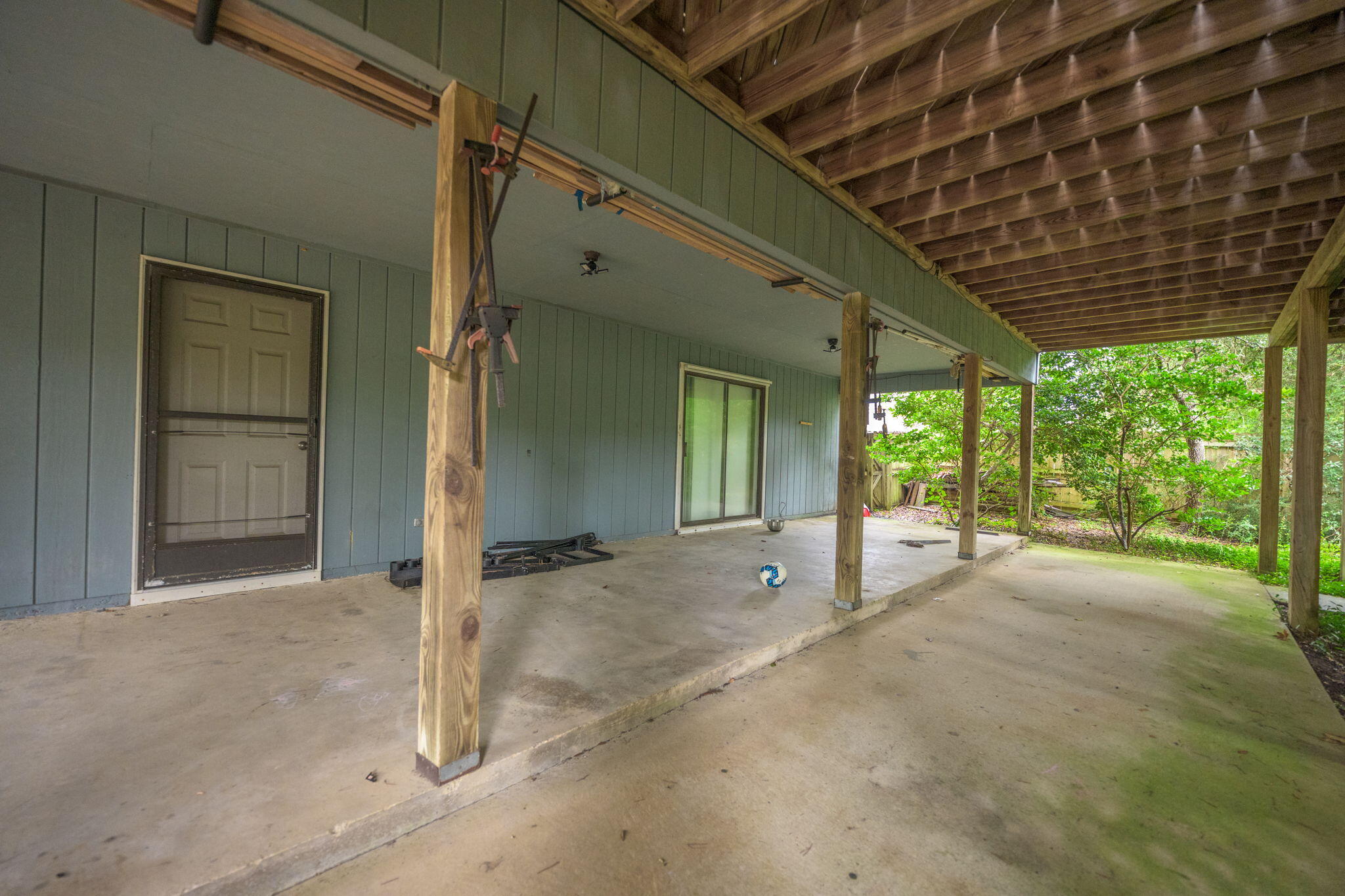 6913 Sea Shark Circle