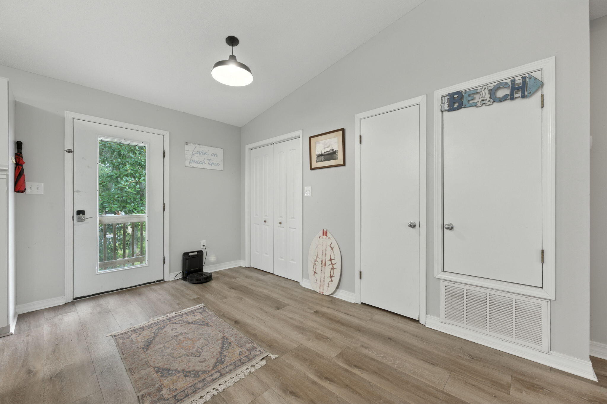 6913 Sea Shark Circle