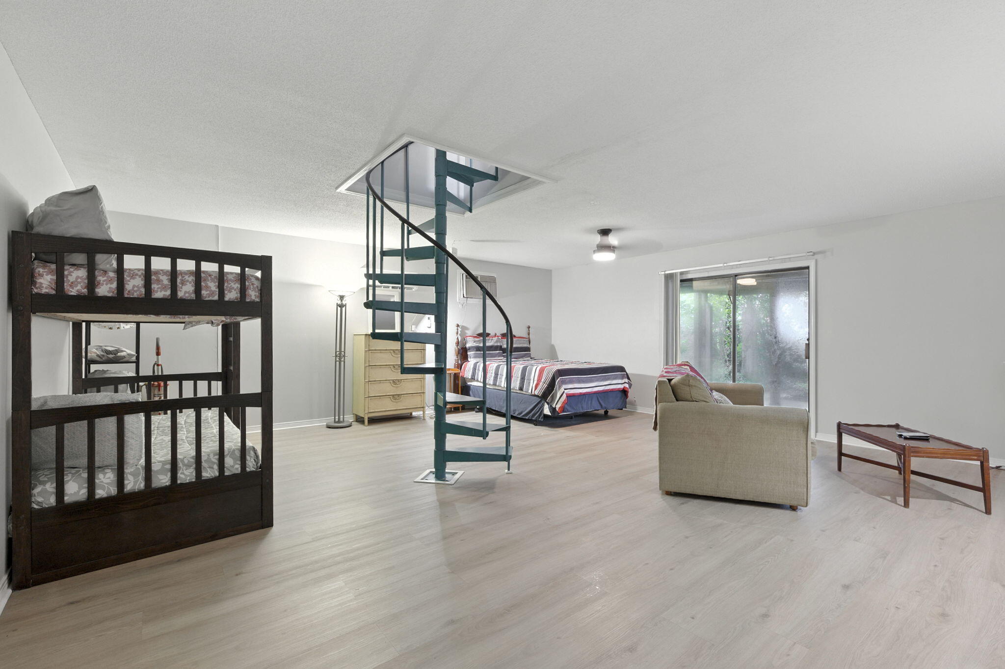 6913 Sea Shark Circle